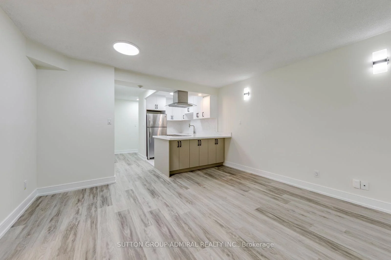 Photo 18 of Unit 406, 633 Bay Street, Toronto, Bay Street Corridor — HOMEH