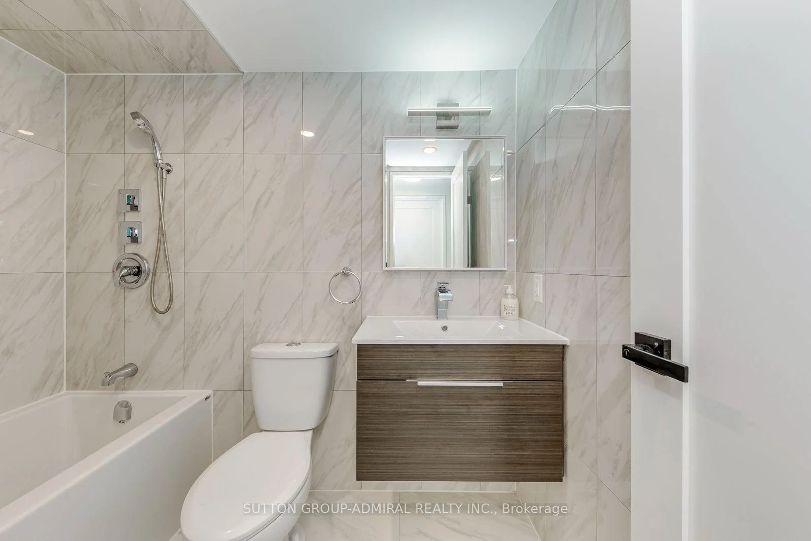 Photo 27 of Unit 406, 633 Bay Street, Toronto, Bay Street Corridor — HOMEH