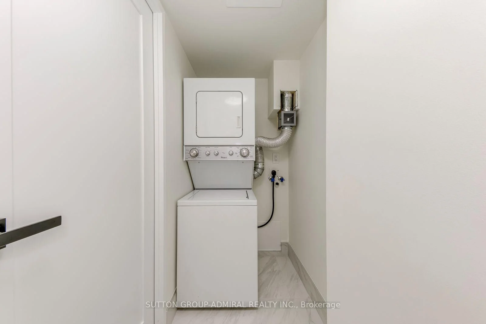 Photo 28 of Unit 406, 633 Bay Street, Toronto, Bay Street Corridor — HOMEH