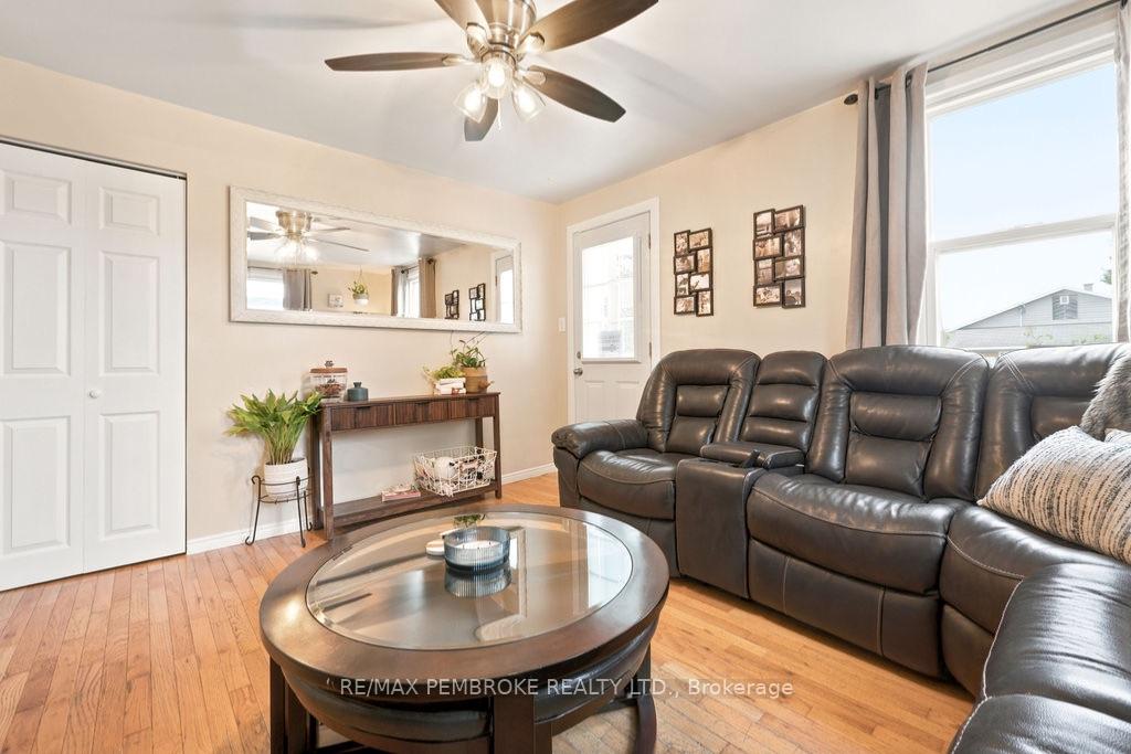 Photo 16 of 617 Third Avenue S, Laurentian Valley, Laurentian Valley — HOMEH
