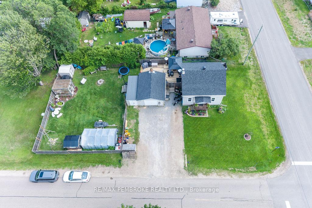 Photo 45 of 617 Third Avenue S, Laurentian Valley, Laurentian Valley — HOMEH