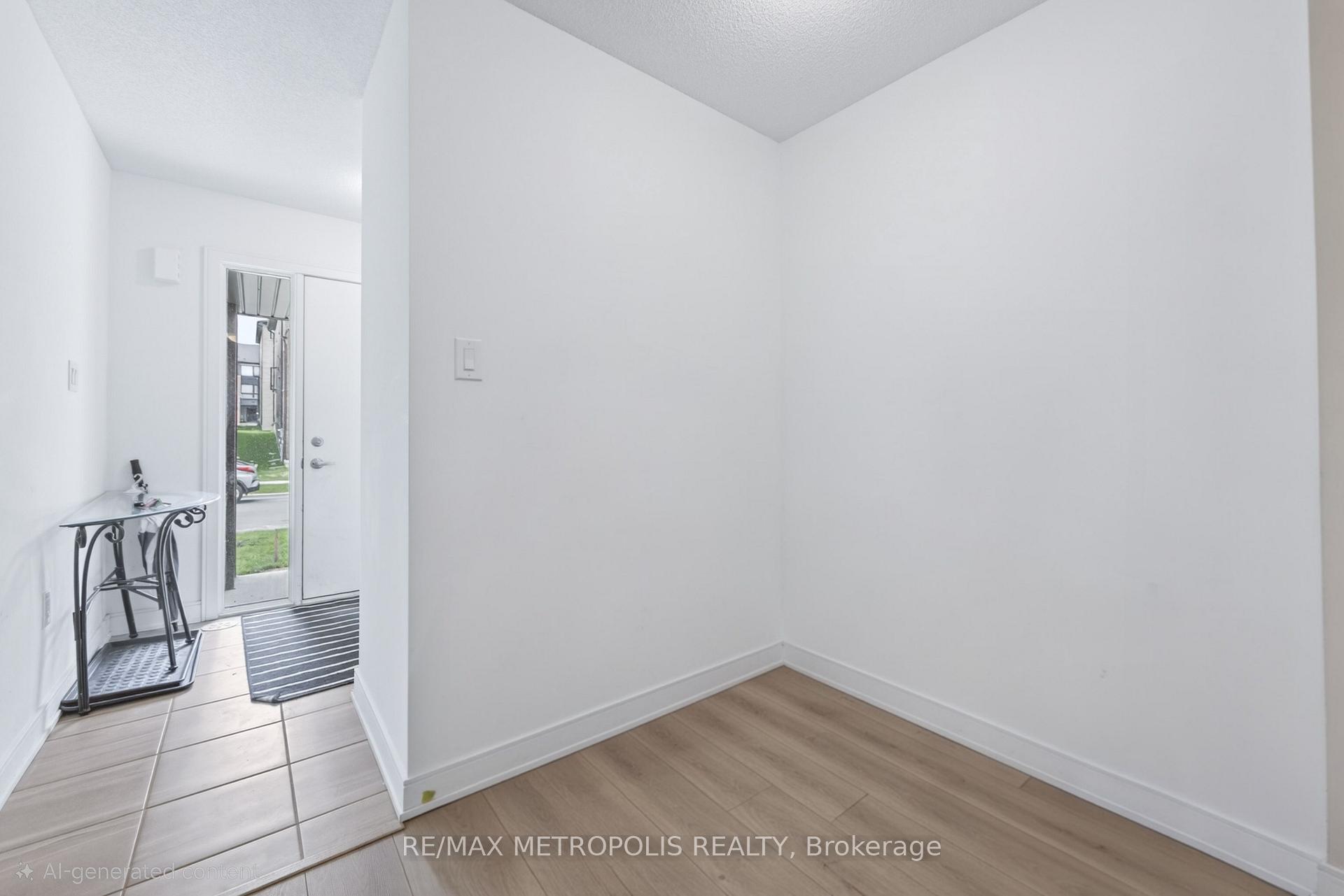 Photo 7 of 132 Blue Forest Crescent, Barrie, Innis-Shore — HOMEH