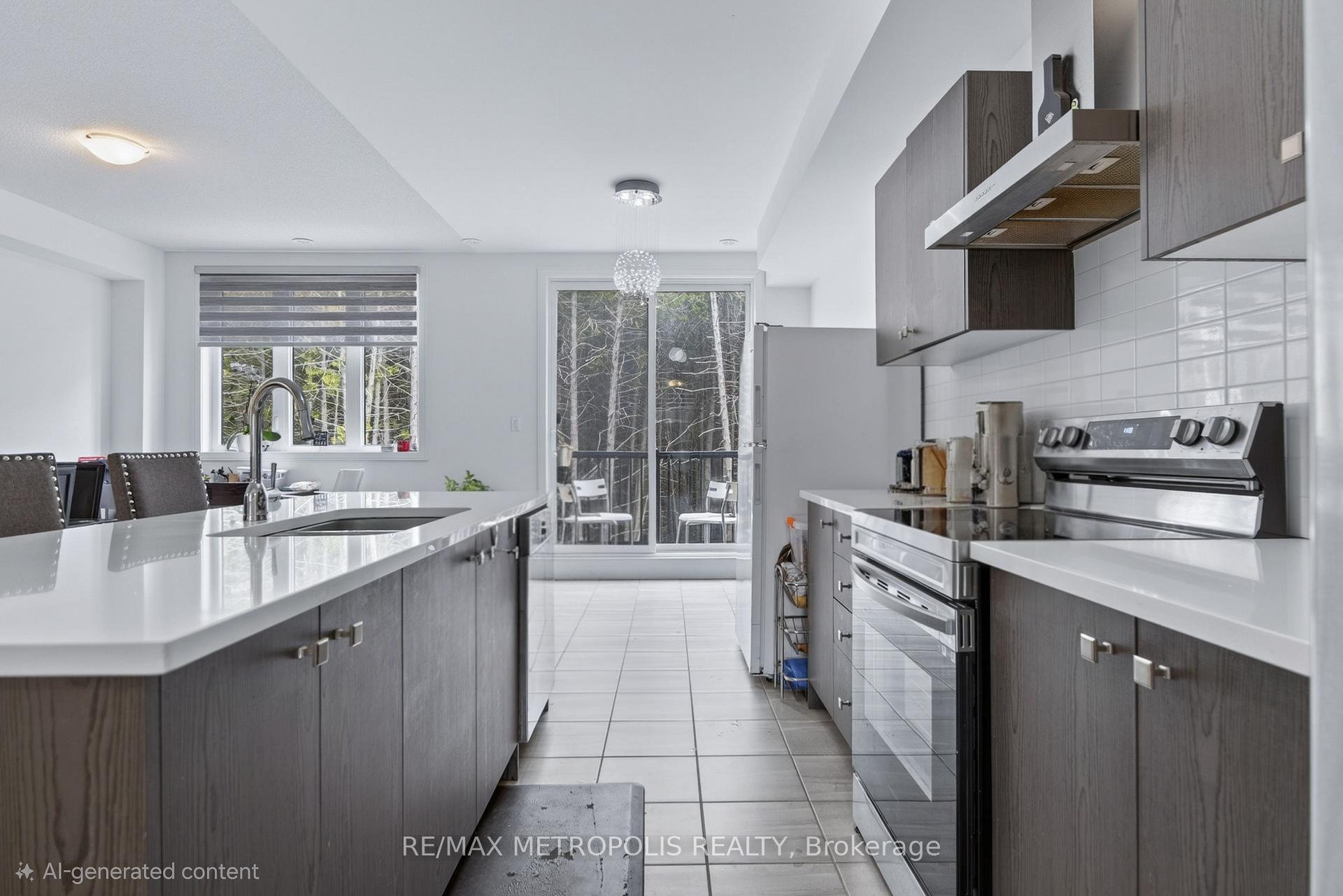 Photo 14 of 132 Blue Forest Crescent, Barrie, Innis-Shore — HOMEH