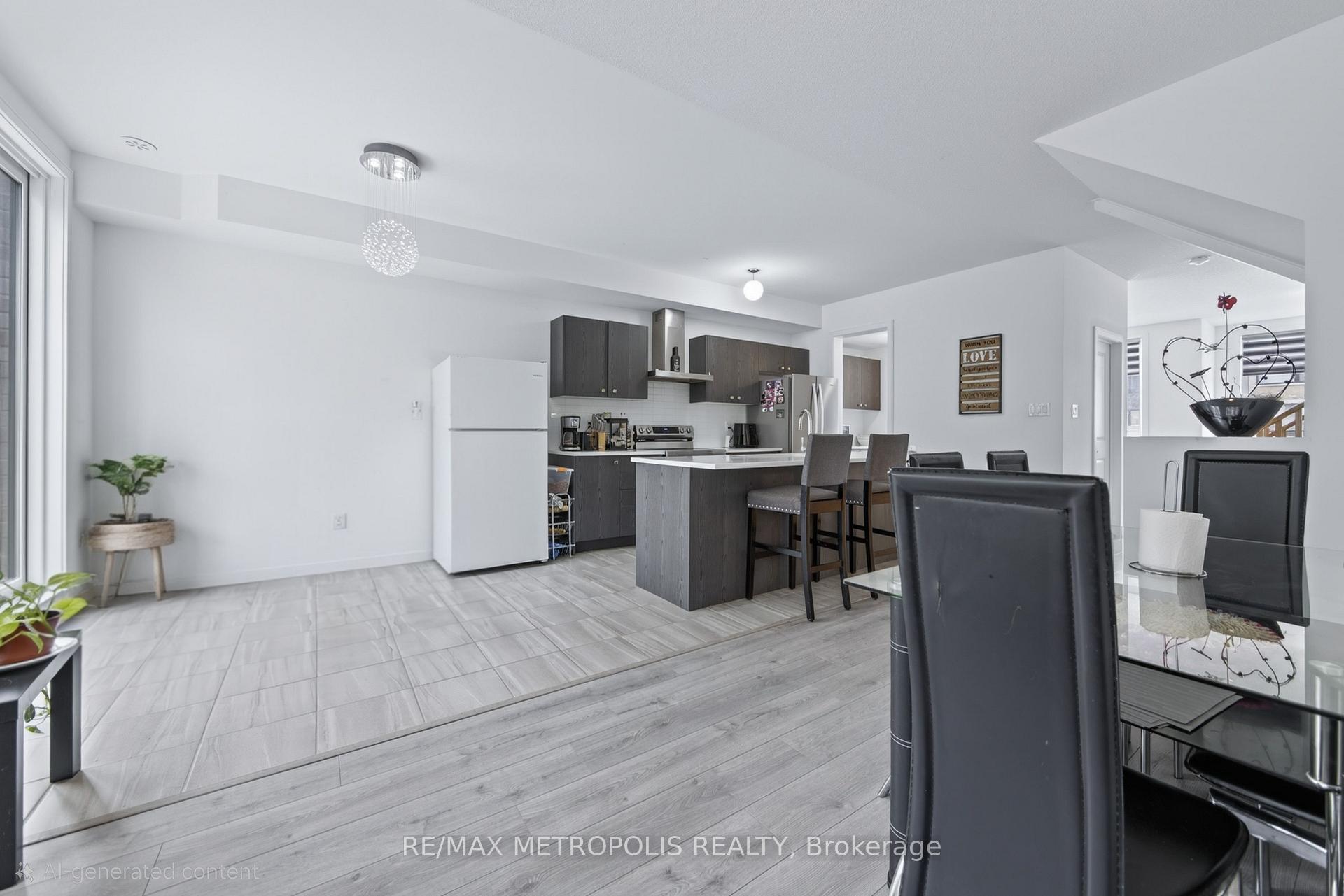 Photo 19 of 132 Blue Forest Crescent, Barrie, Innis-Shore — HOMEH