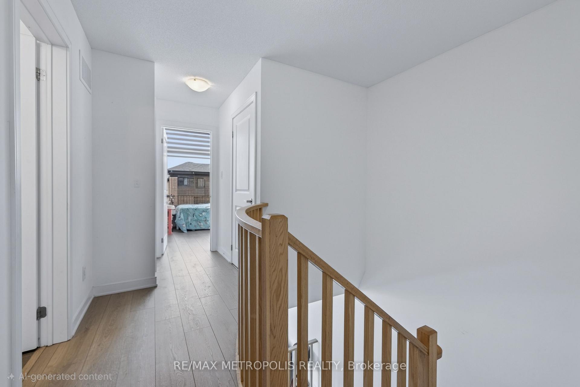 Photo 32 of 132 Blue Forest Crescent, Barrie, Innis-Shore — HOMEH