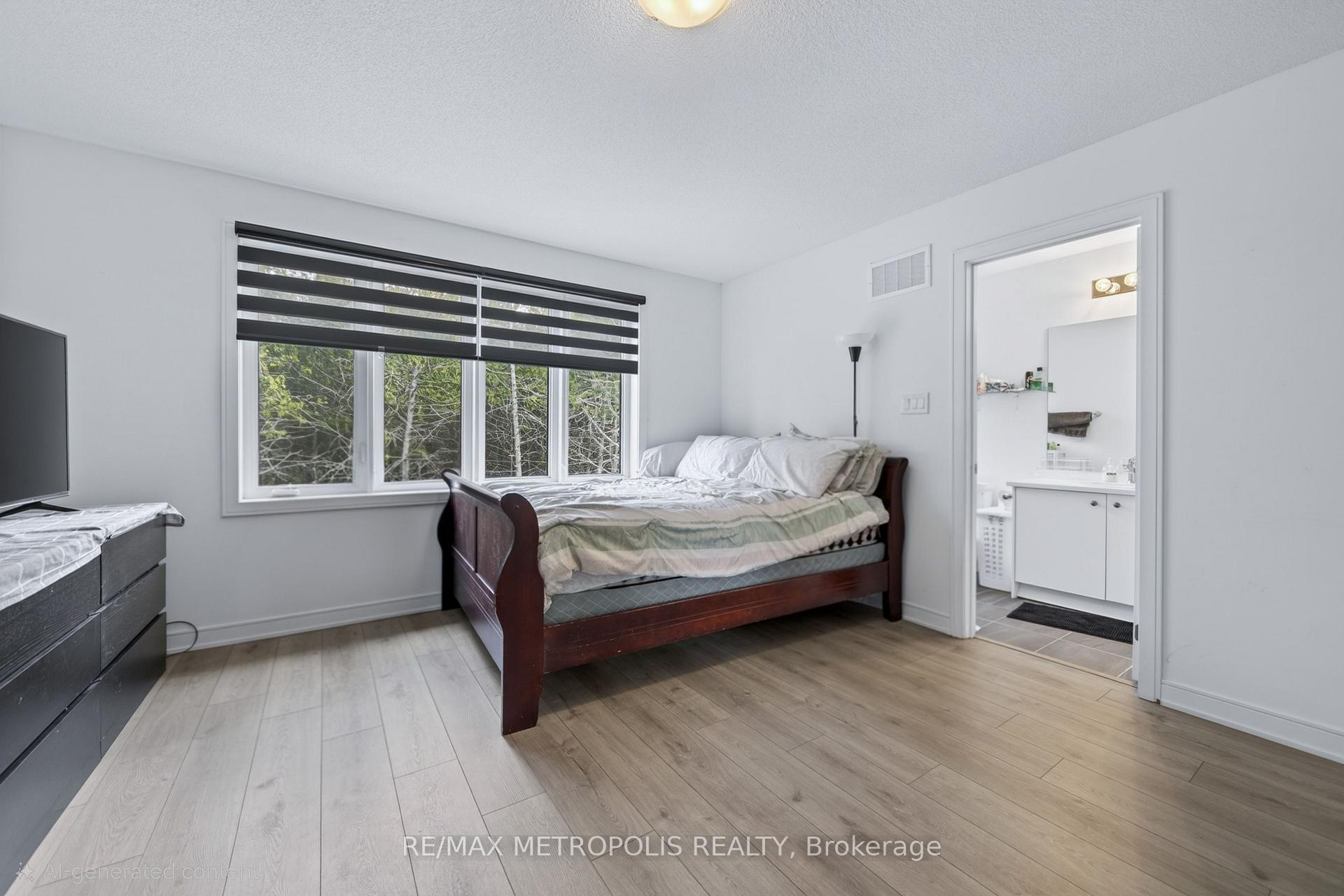 Photo 33 of 132 Blue Forest Crescent, Barrie, Innis-Shore — HOMEH