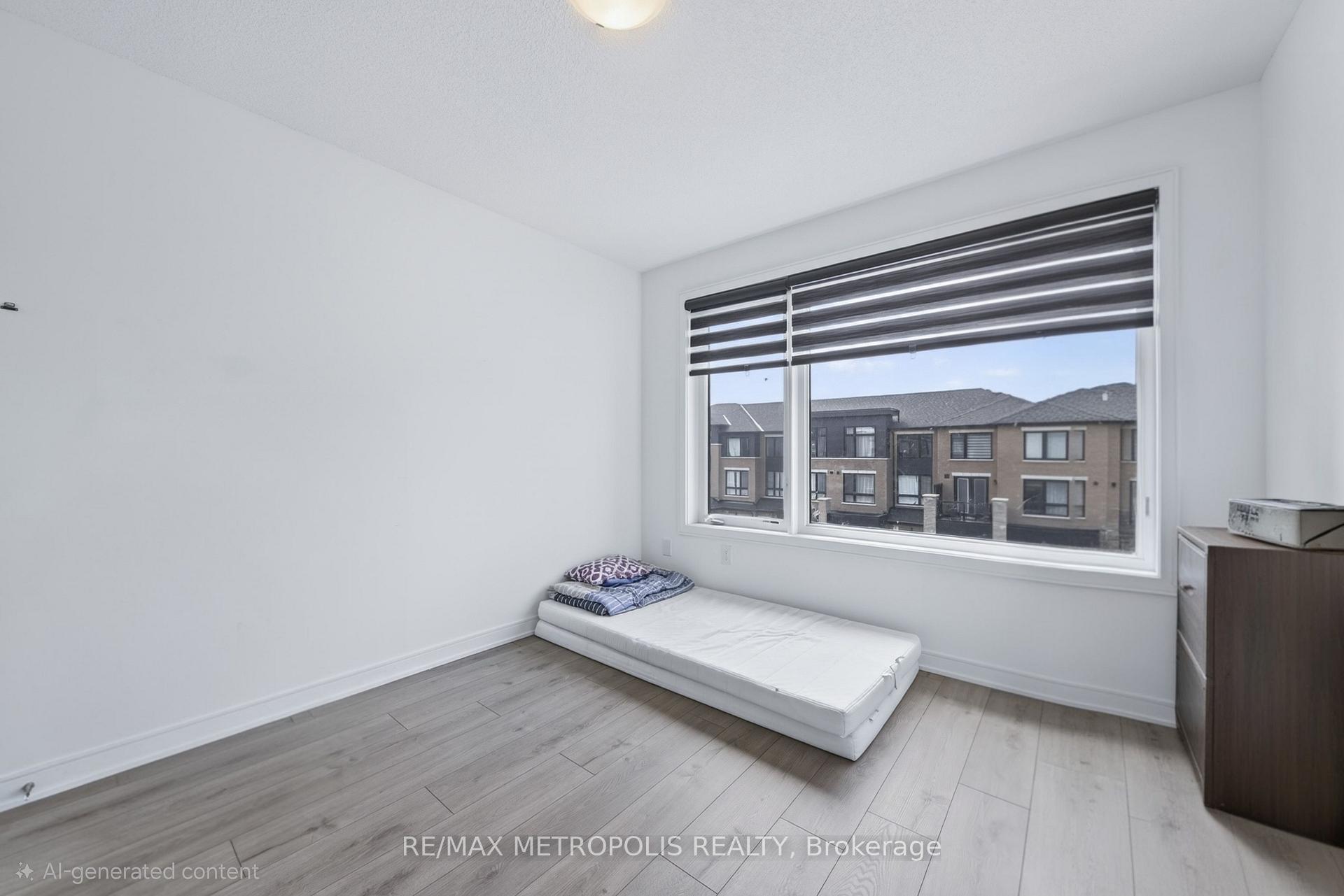 Photo 40 of 132 Blue Forest Crescent, Barrie, Innis-Shore — HOMEH