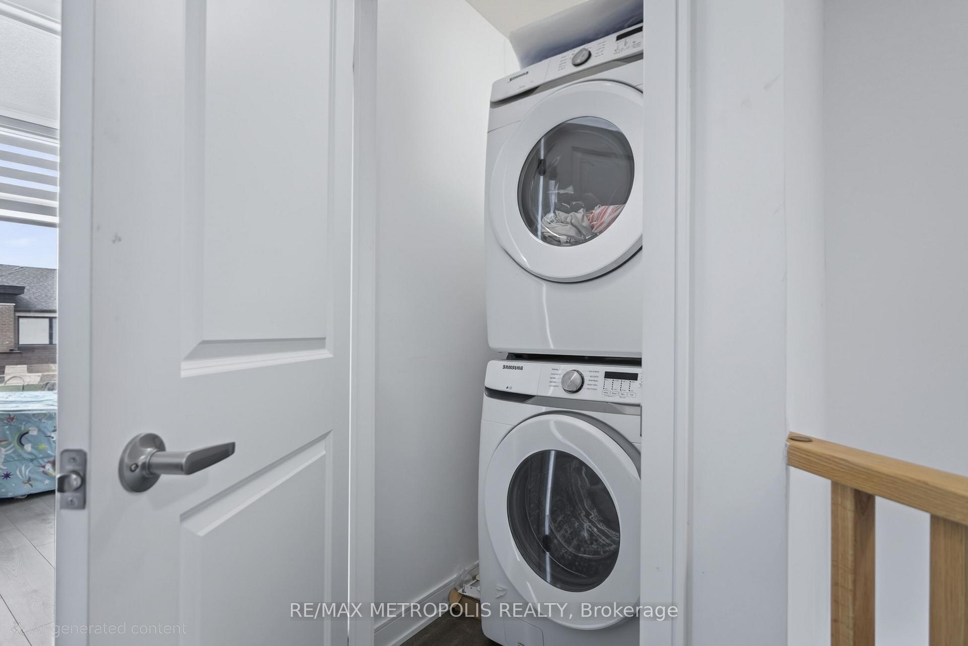 Photo 42 of 132 Blue Forest Crescent, Barrie, Innis-Shore — HOMEH