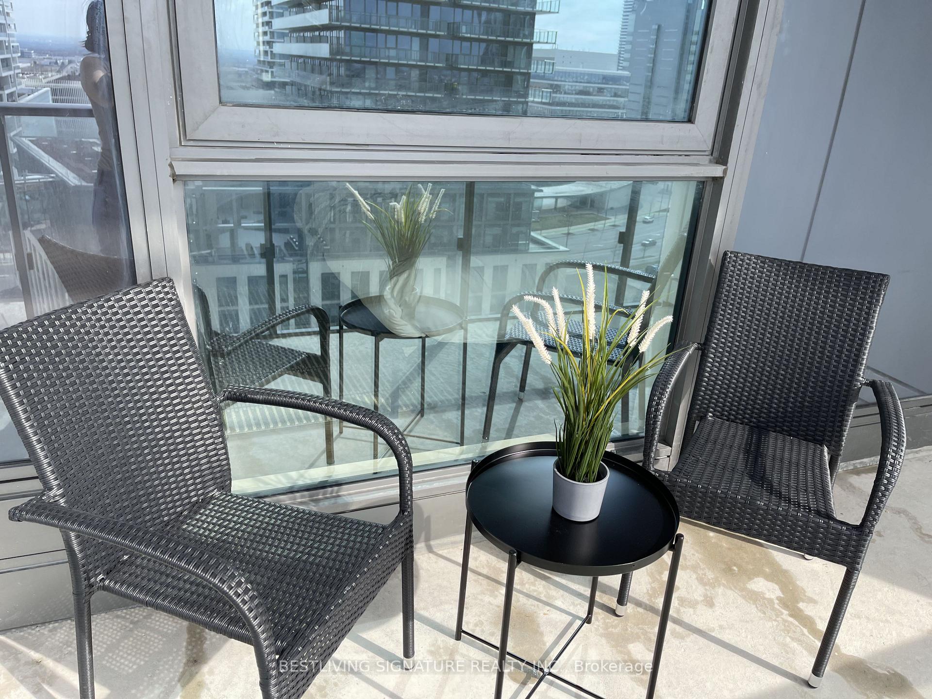 Photo 9 of 7890 Jane Street, Vaughan, Vaughan Corporate Centre — HOMEH