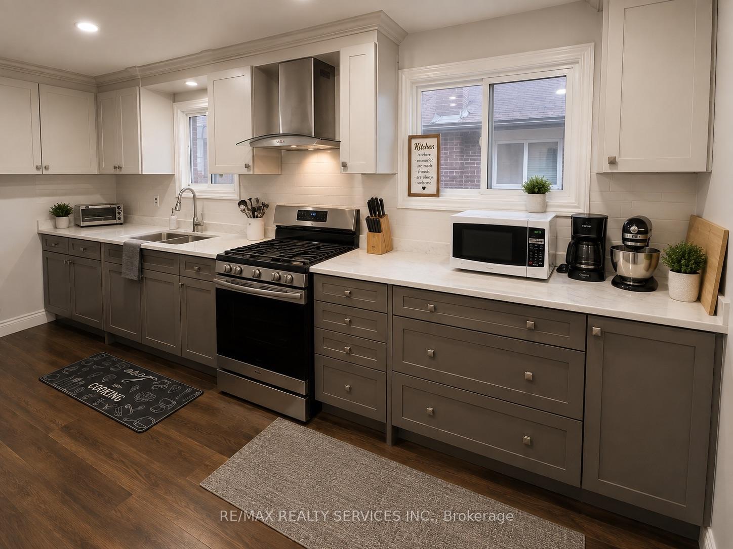 Photo 6 of 71 Newlyn Crescent, Brampton, Brampton North — HOMEH