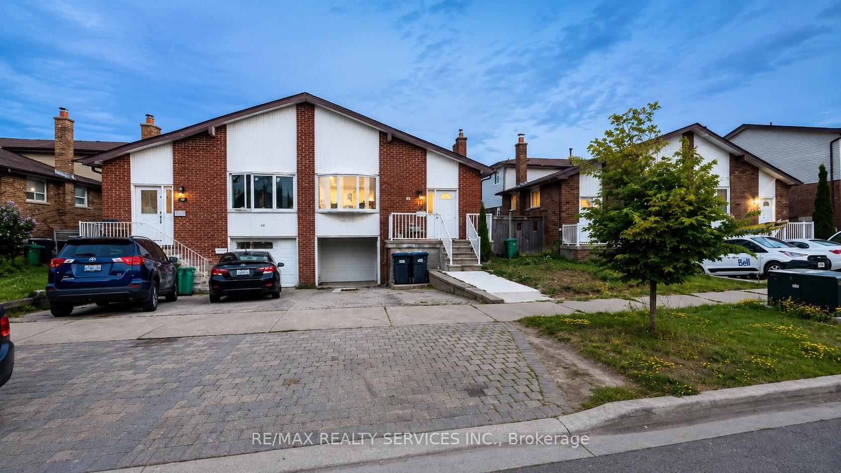 Photo 15 of 71 Newlyn Crescent, Brampton, Brampton North — HOMEH