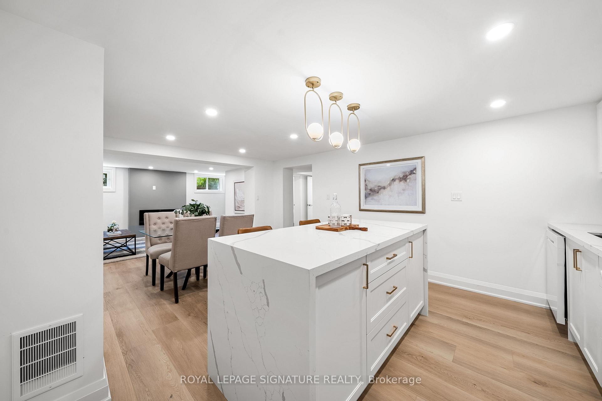 Photo 2 of Unit Lower, 247 Kathryn Crescent, Newmarket, Central Newmarket — HOMEH