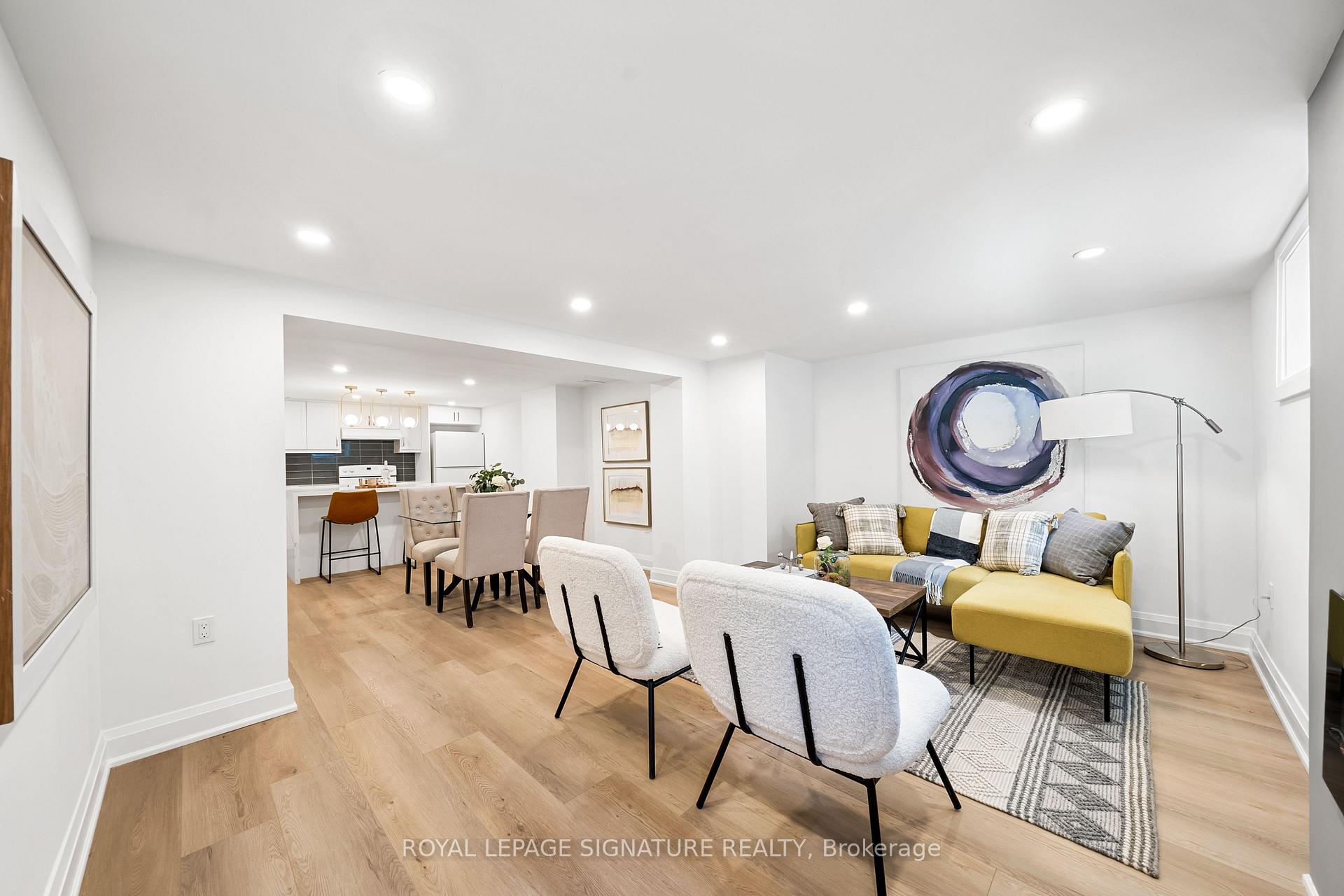 Photo 3 of Unit Lower, 247 Kathryn Crescent, Newmarket, Central Newmarket — HOMEH