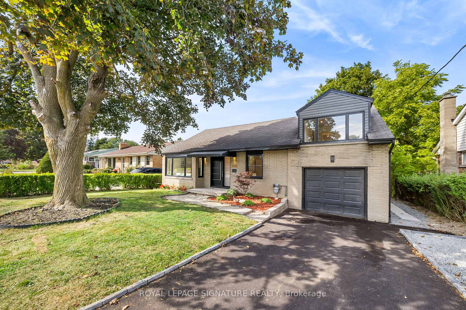 Photo 11 of Unit Lower, 247 Kathryn Crescent, Newmarket, Central Newmarket — HOMEH