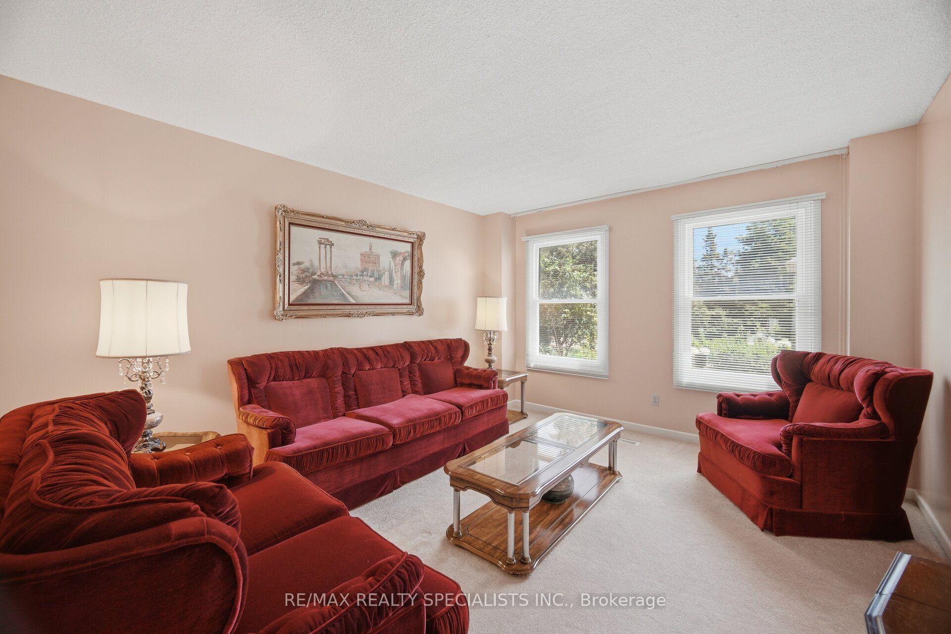 Photo 7 of 18 Jill Crescent, Brampton, Northgate — HOMEH