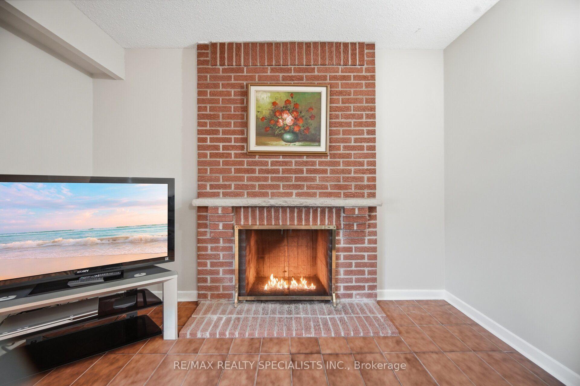 Photo 16 of 18 Jill Crescent, Brampton, Northgate — HOMEH