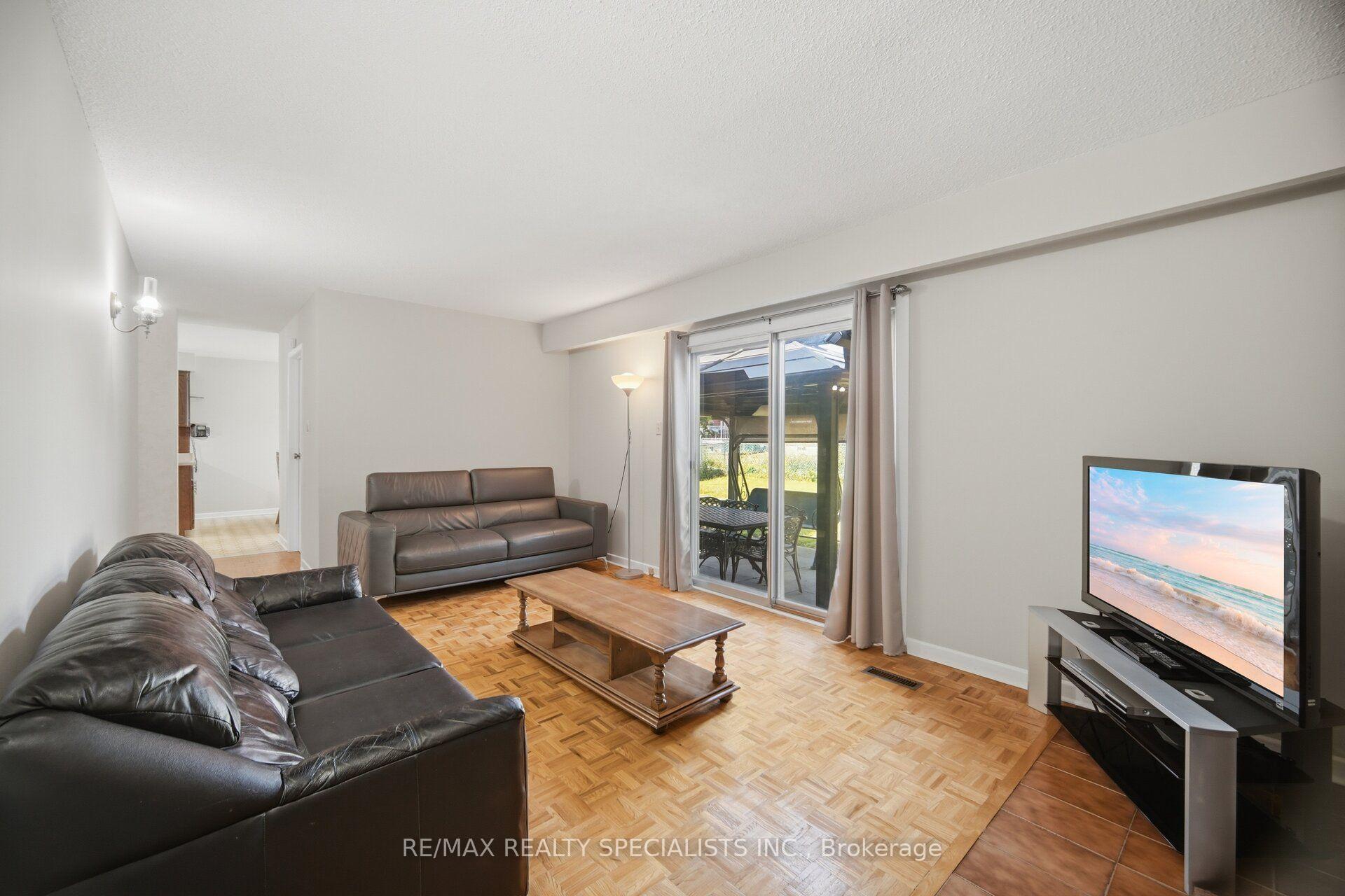 Photo 17 of 18 Jill Crescent, Brampton, Northgate — HOMEH