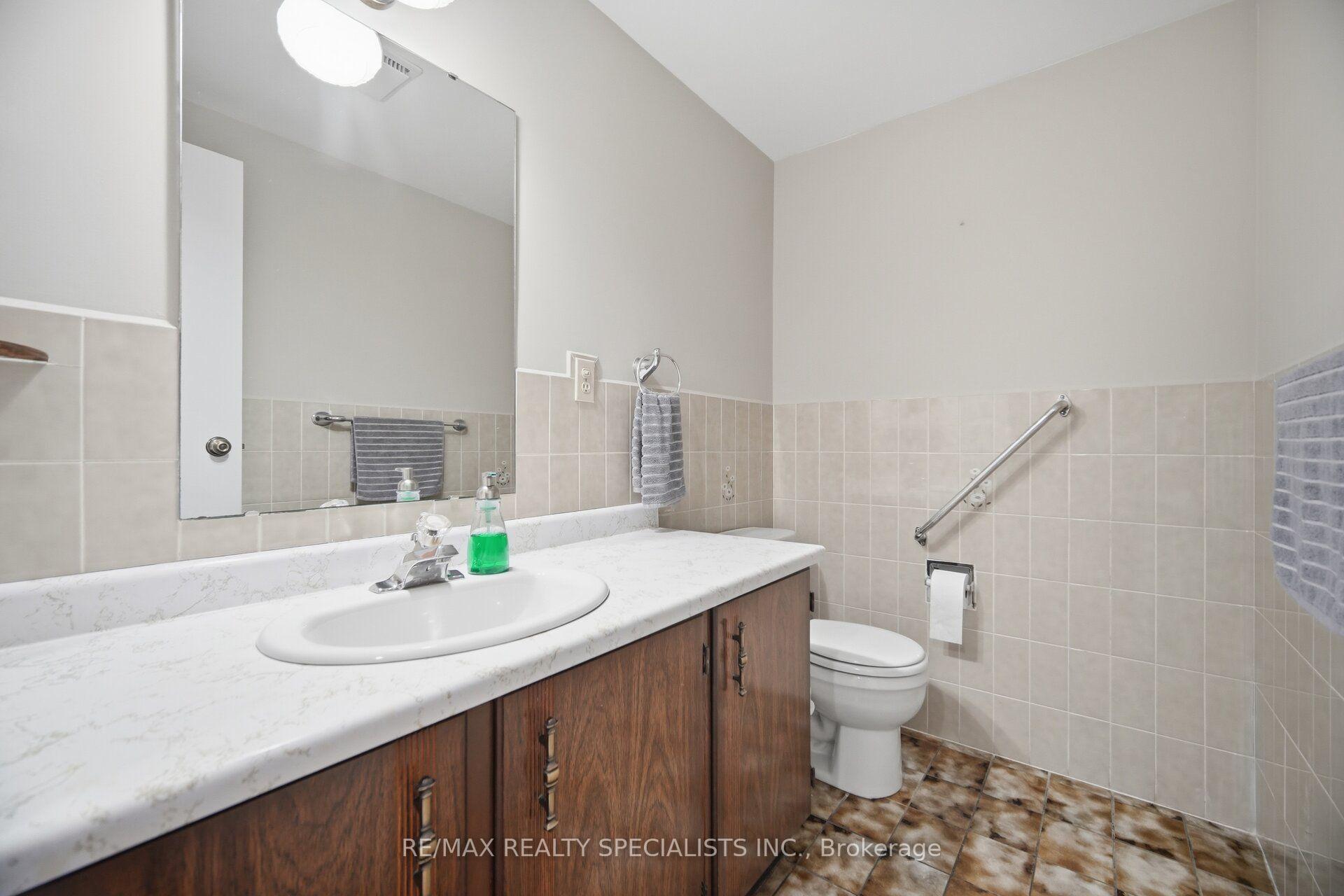 Photo 18 of 18 Jill Crescent, Brampton, Northgate — HOMEH