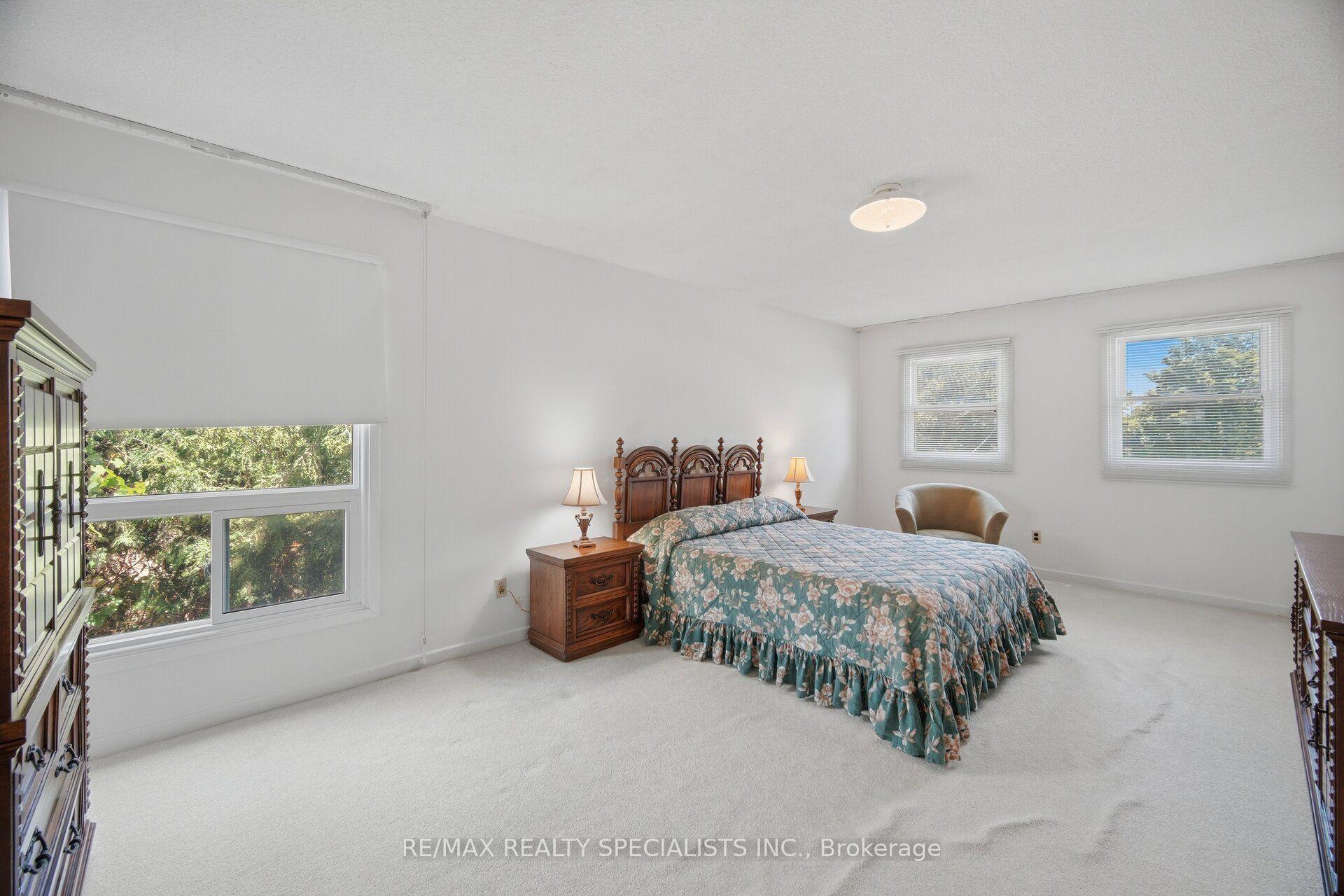 Photo 20 of 18 Jill Crescent, Brampton, Northgate — HOMEH
