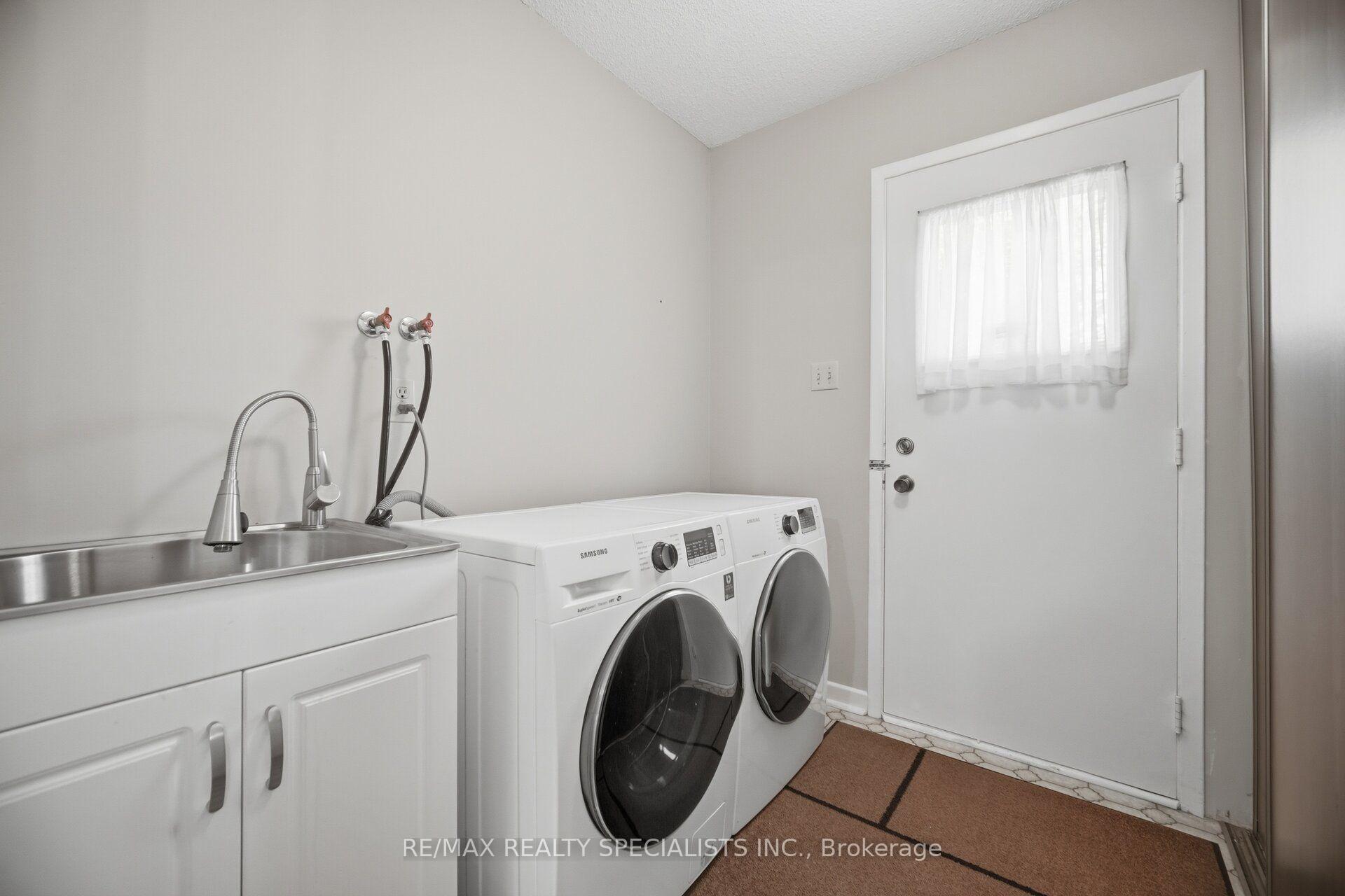Photo 38 of 18 Jill Crescent, Brampton, Northgate — HOMEH