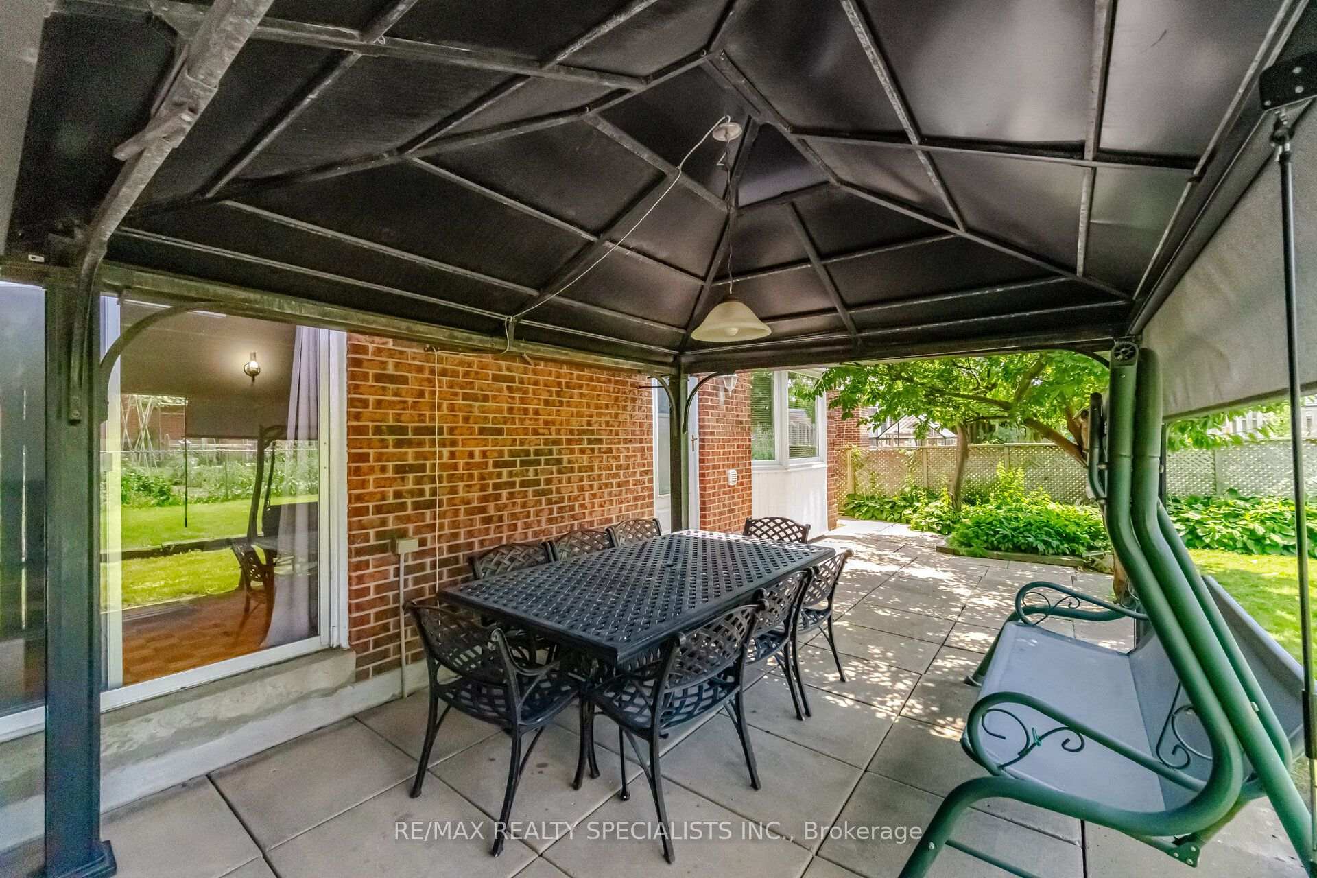 Photo 40 of 18 Jill Crescent, Brampton, Northgate — HOMEH