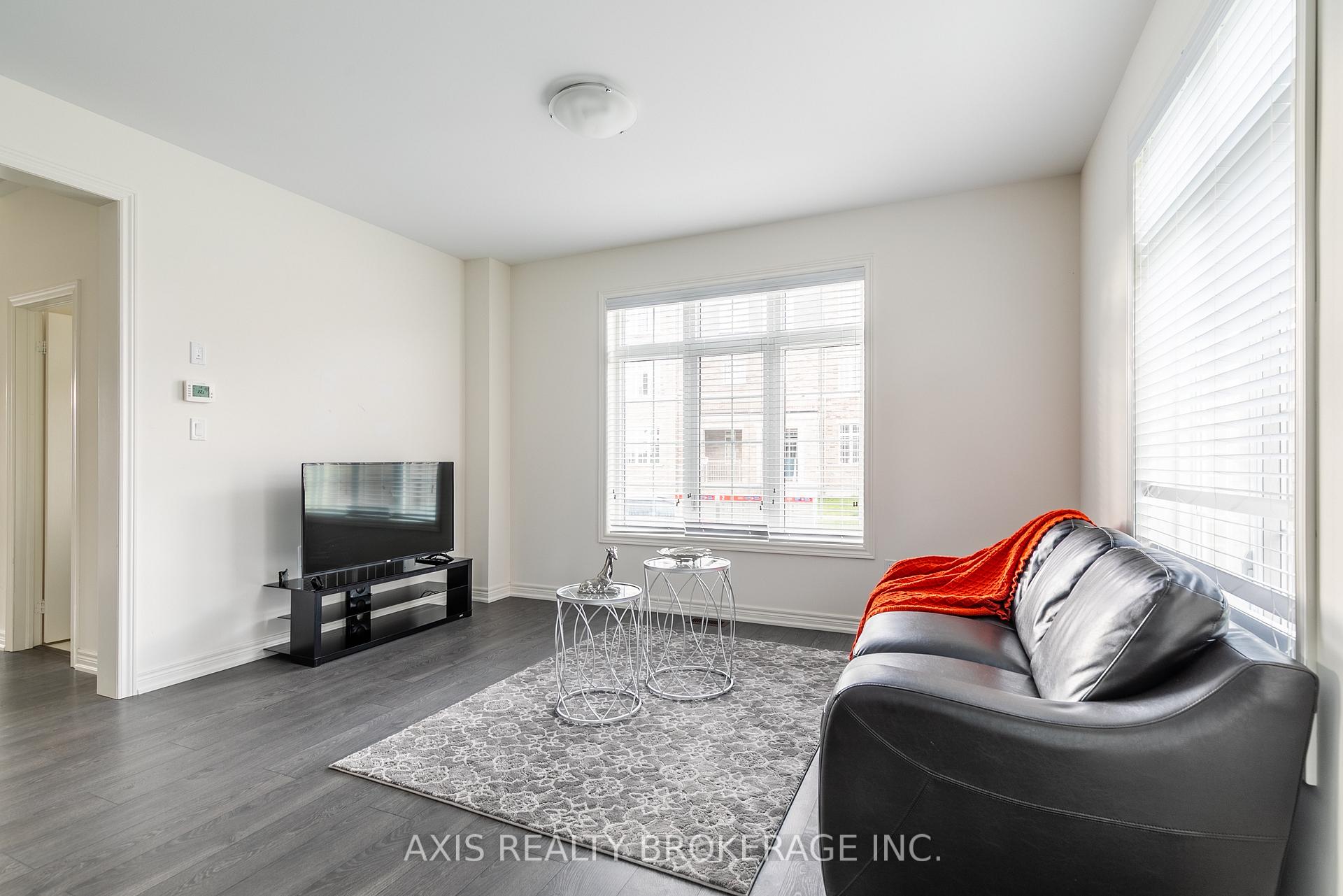 Photo 9 of 388 Grindstone Trail, Oakville, Joshua Meadows — HOMEH