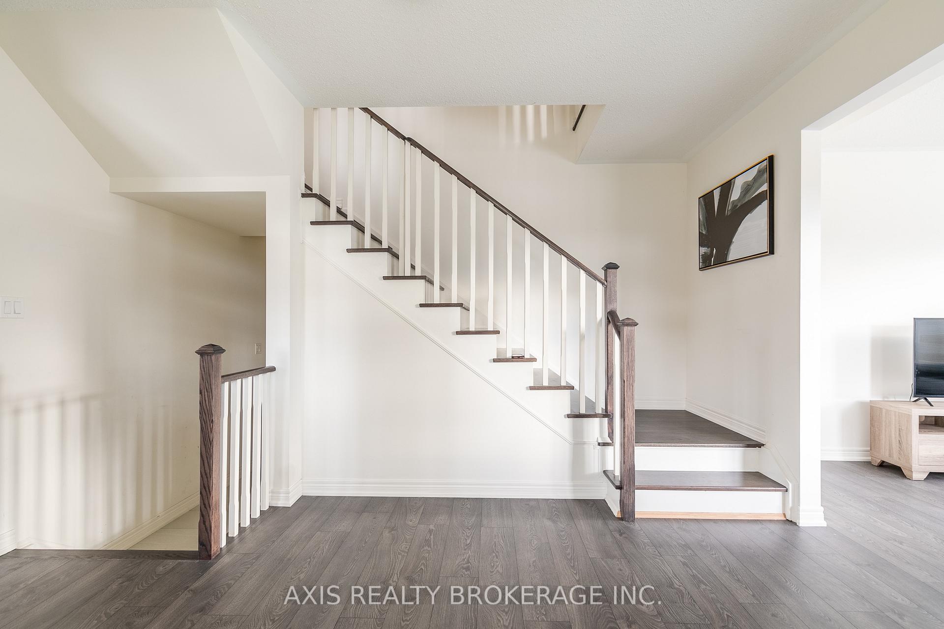 Photo 17 of 388 Grindstone Trail, Oakville, Joshua Meadows — HOMEH