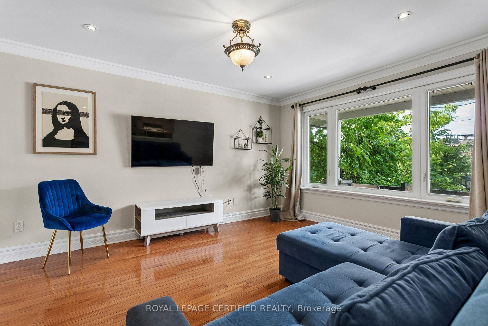 Photo 13 of 33 Donald Avenue, Toronto, Keelesdale-Eglinton West — HOMEH