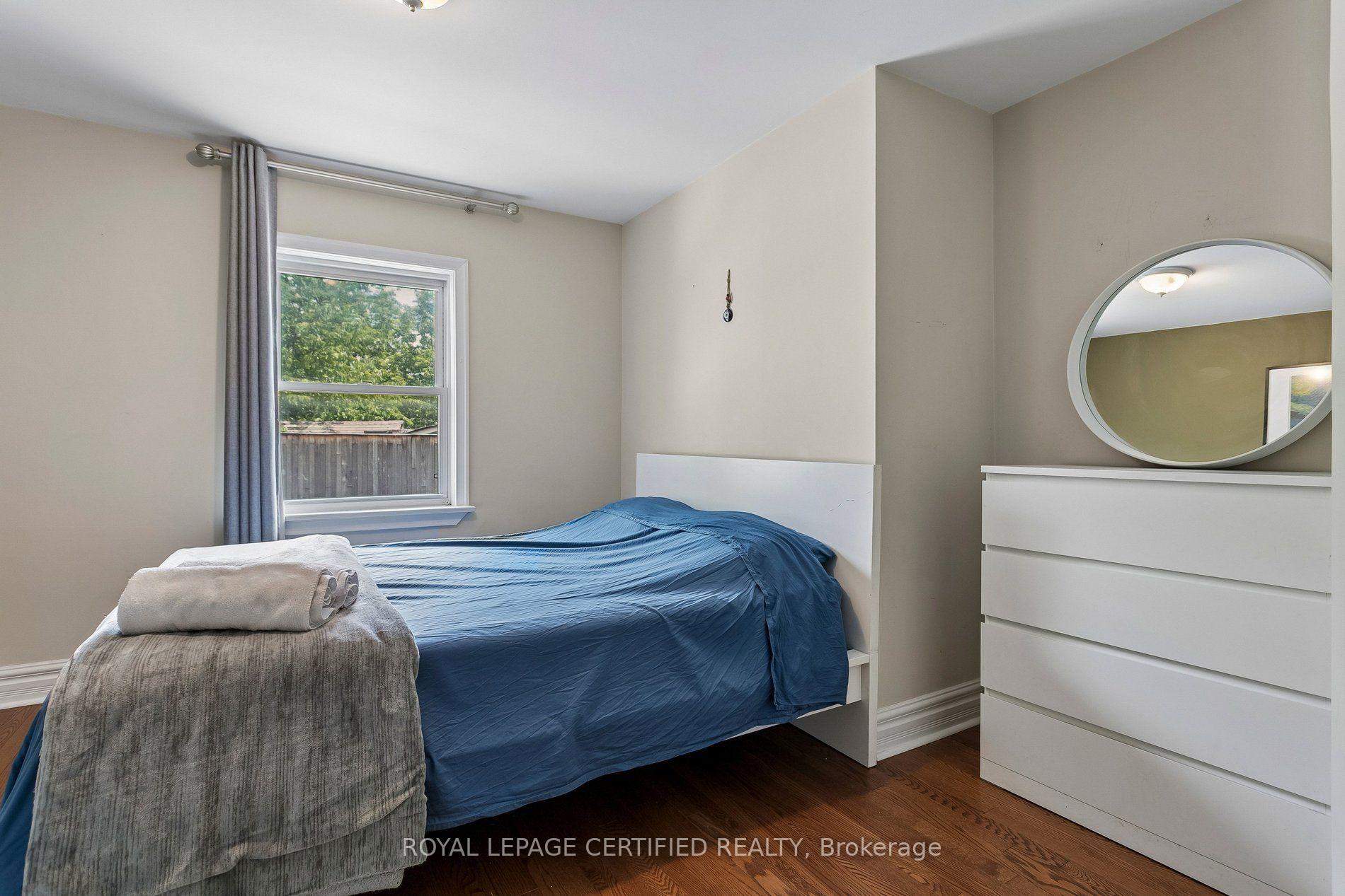 Photo 17 of 33 Donald Avenue, Toronto, Keelesdale-Eglinton West — HOMEH
