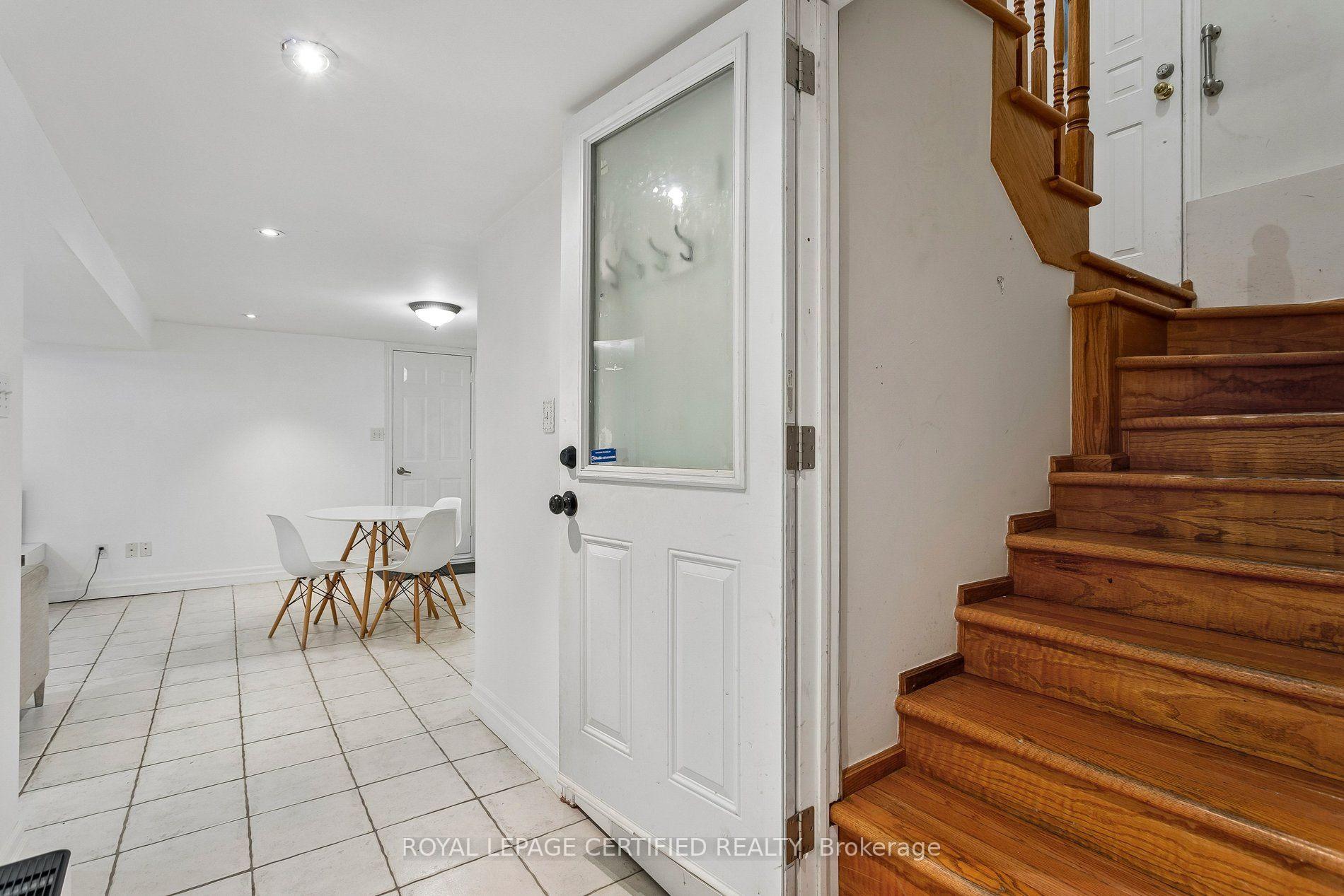 Photo 23 of 33 Donald Avenue, Toronto, Keelesdale-Eglinton West — HOMEH