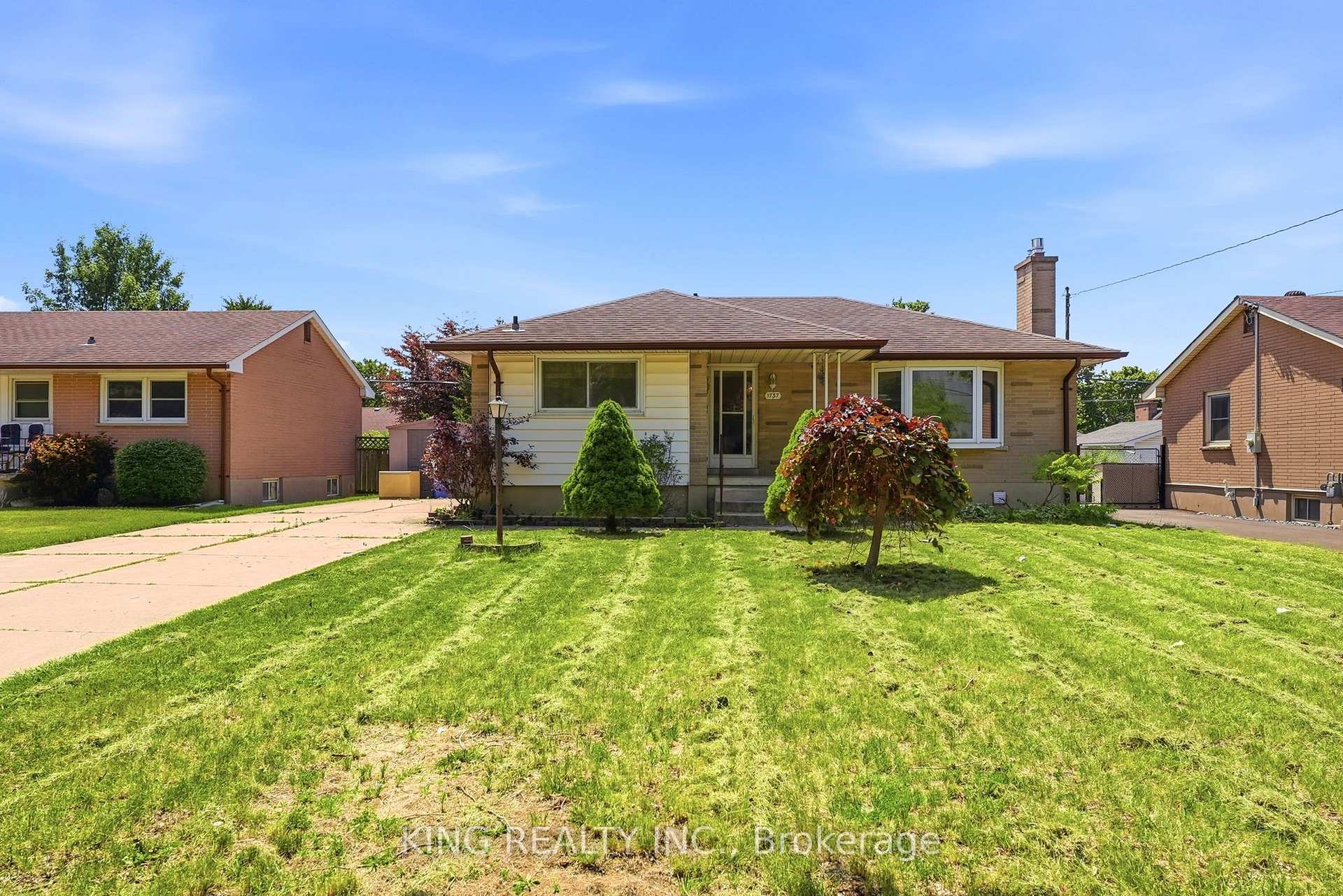 Photo 1 of 1737 Wavell Street, London, East H — HOMEH
