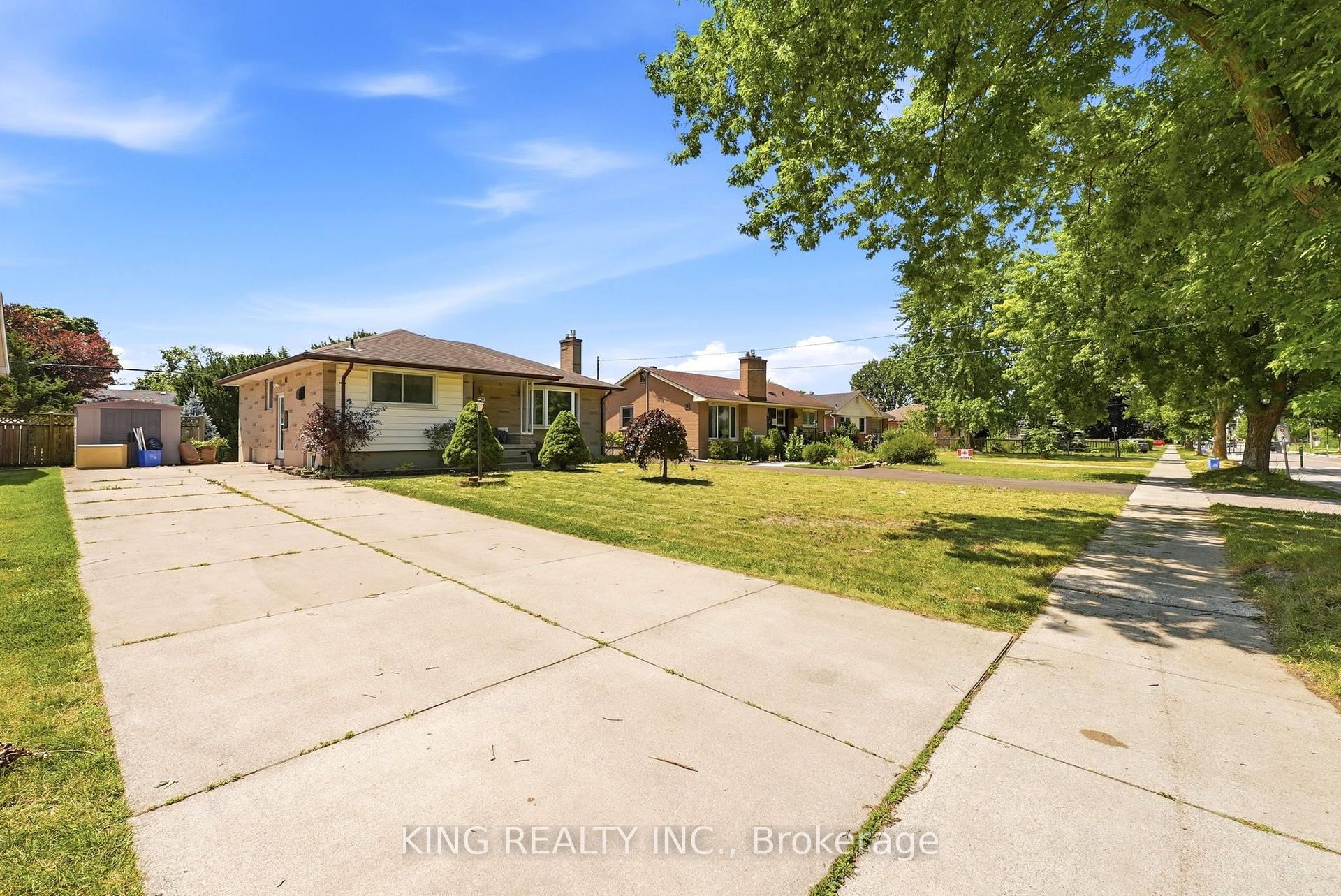 Photo 3 of 1737 Wavell Street, London, East H — HOMEH