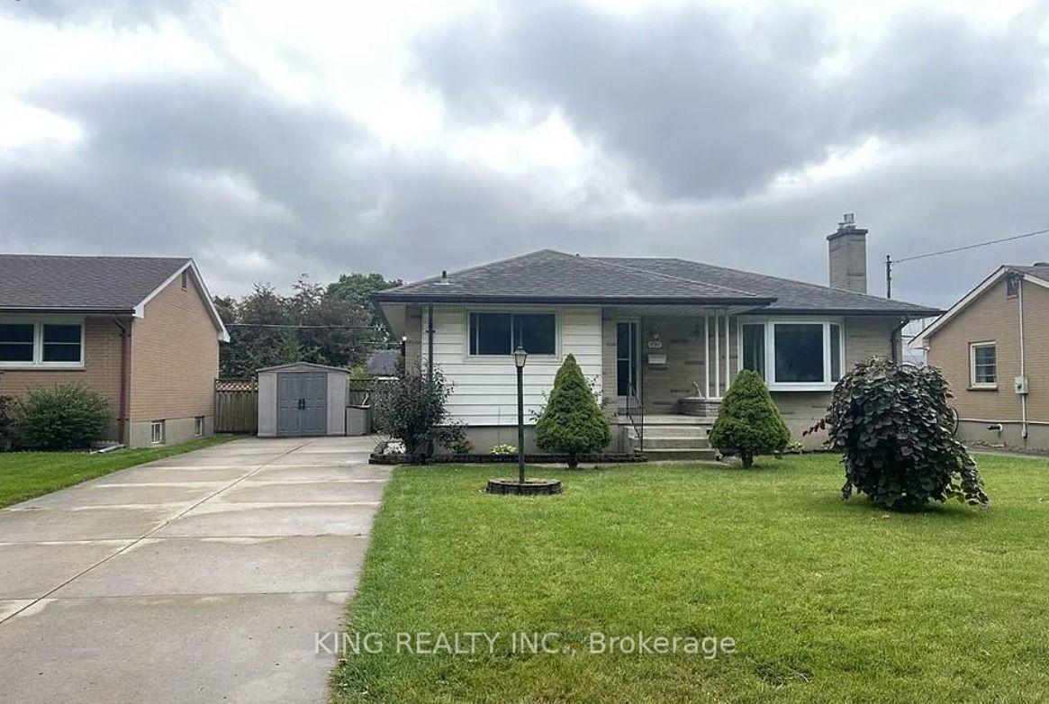 Photo 4 of 1737 Wavell Street, London, East H — HOMEH