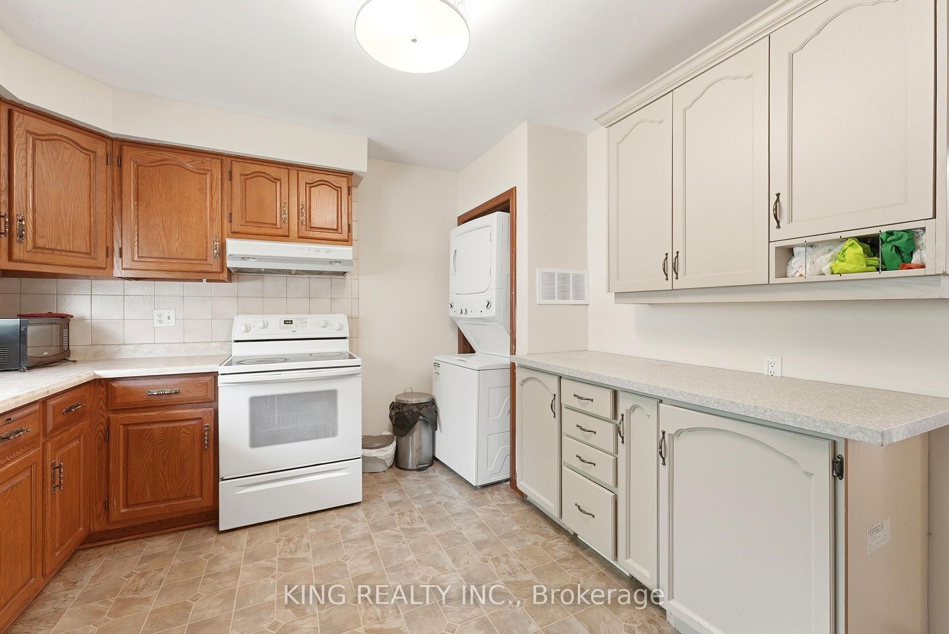 Photo 11 of 1737 Wavell Street, London, East H — HOMEH