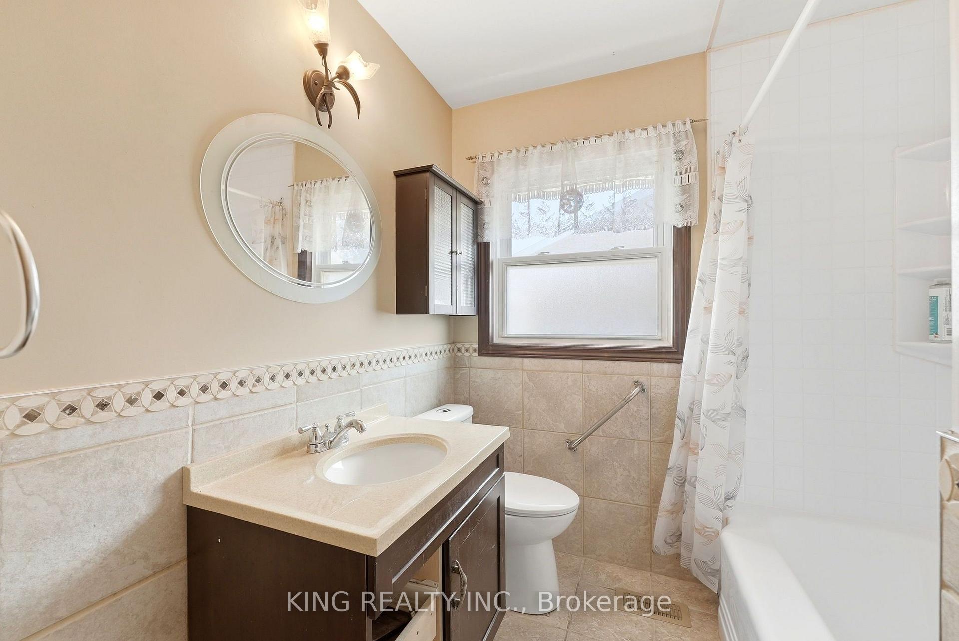Photo 13 of 1737 Wavell Street, London, East H — HOMEH
