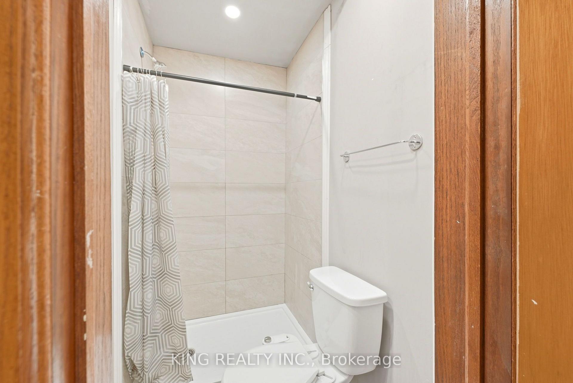 Photo 14 of 1737 Wavell Street, London, East H — HOMEH