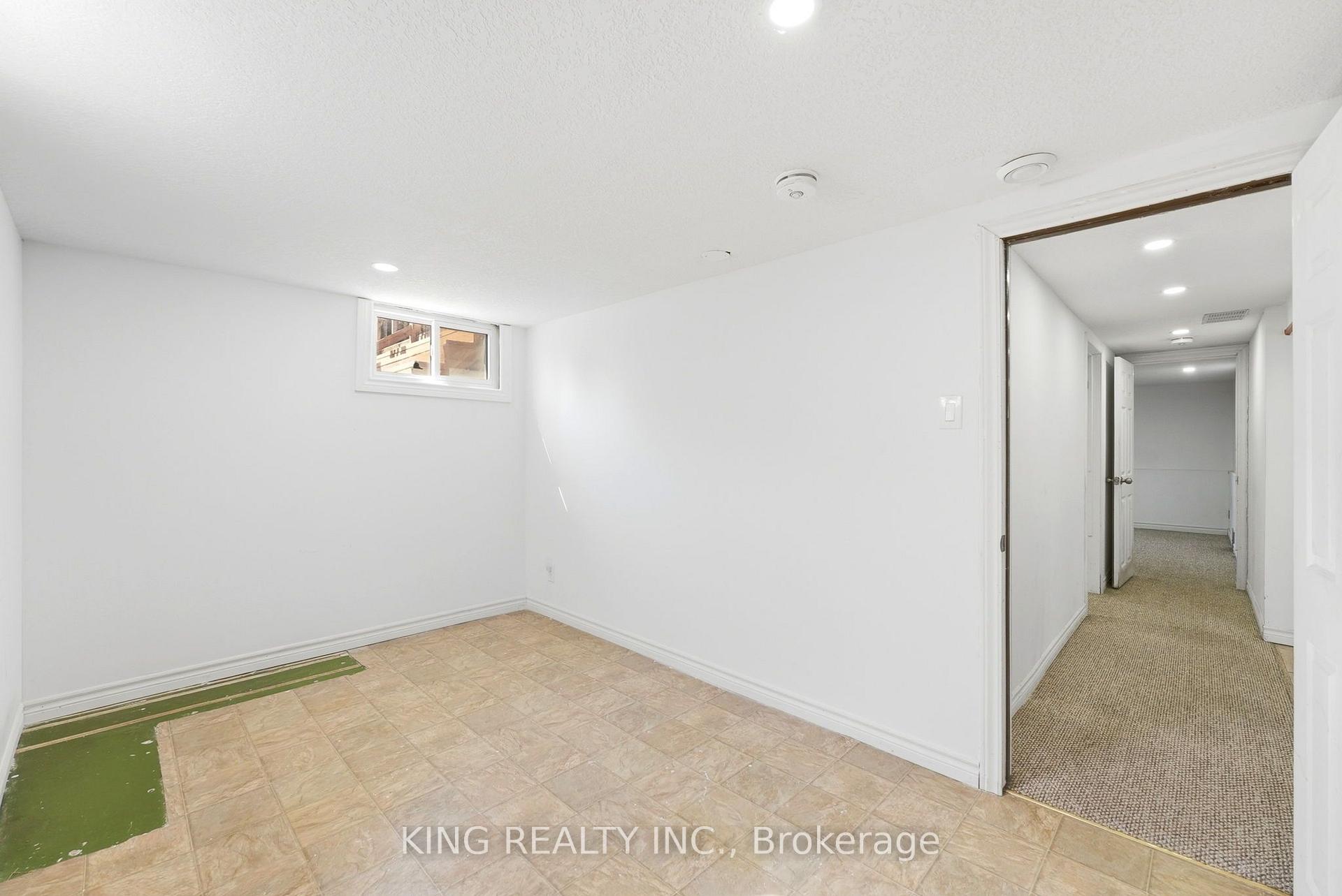 Photo 23 of 1737 Wavell Street, London, East H — HOMEH