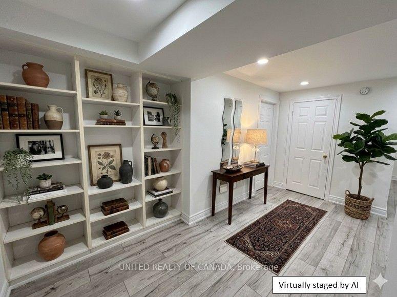 Photo 3 of Unit Basement, 8 Hearthstone Crescent, Richmond Hill, Doncrest — HOMEH
