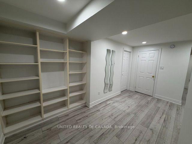 Photo 4 of Unit Basement, 8 Hearthstone Crescent, Richmond Hill, Doncrest — HOMEH