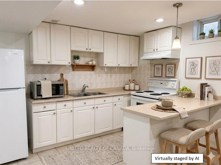 Photo 9 of Unit Basement, 8 Hearthstone Crescent, Richmond Hill, Doncrest — HOMEH