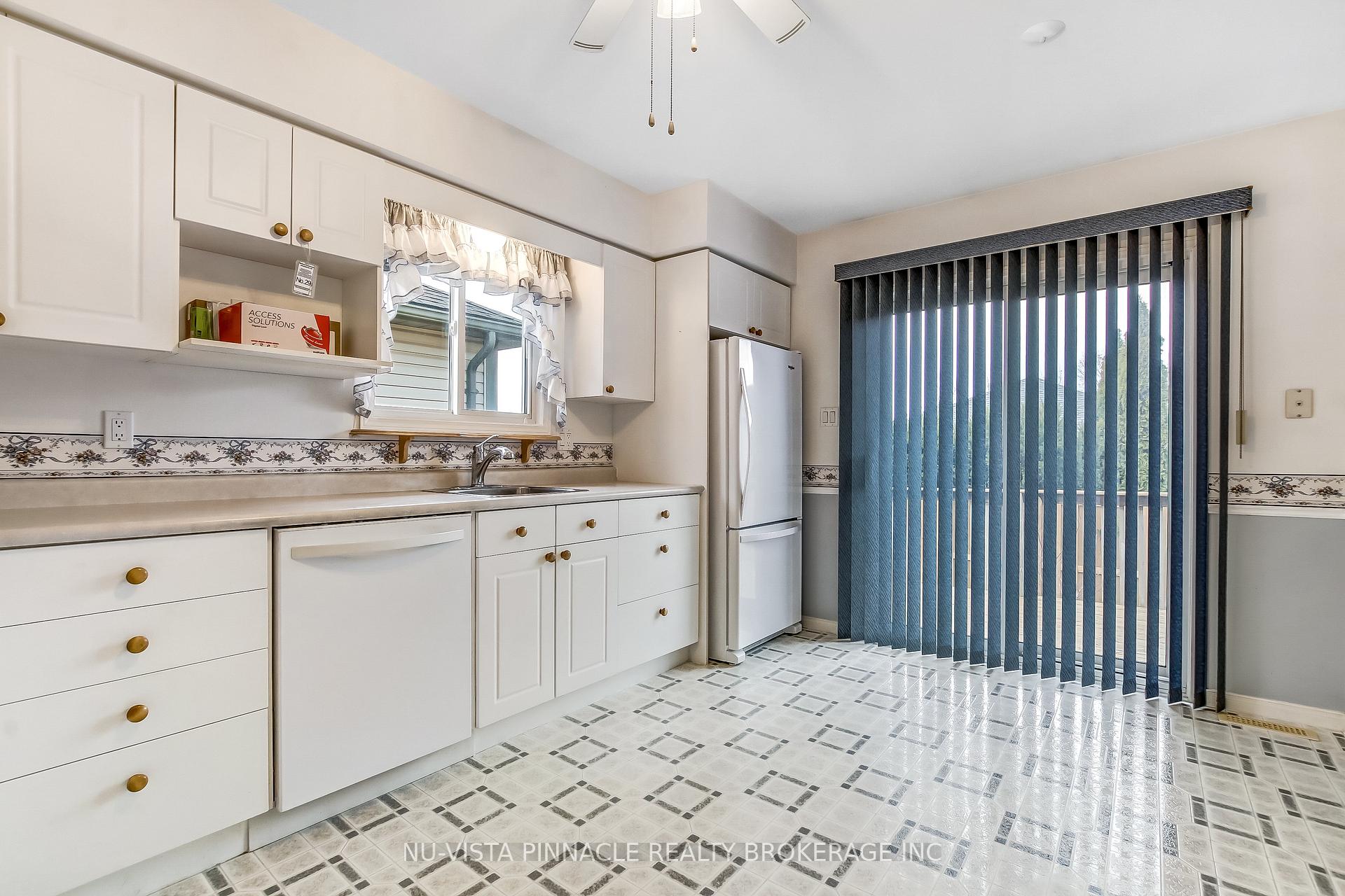 Photo 18 of Unit 29, 335 Lighthouse Road, London, South U — HOMEH
