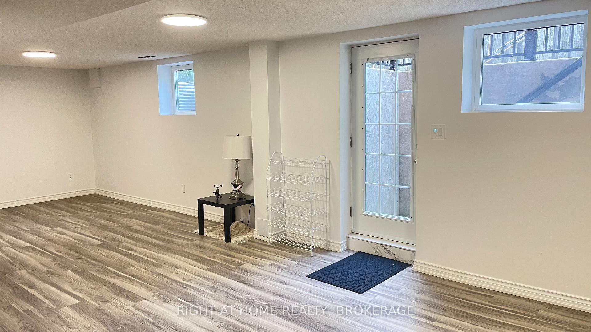 Photo 2 of Unit Lower, 1163 Rosethorne Road, Oakville, Glen Abbey — HOMEH