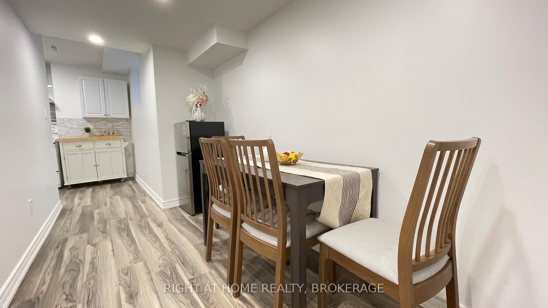 Photo 14 of Unit Lower, 1163 Rosethorne Road, Oakville, Glen Abbey — HOMEH