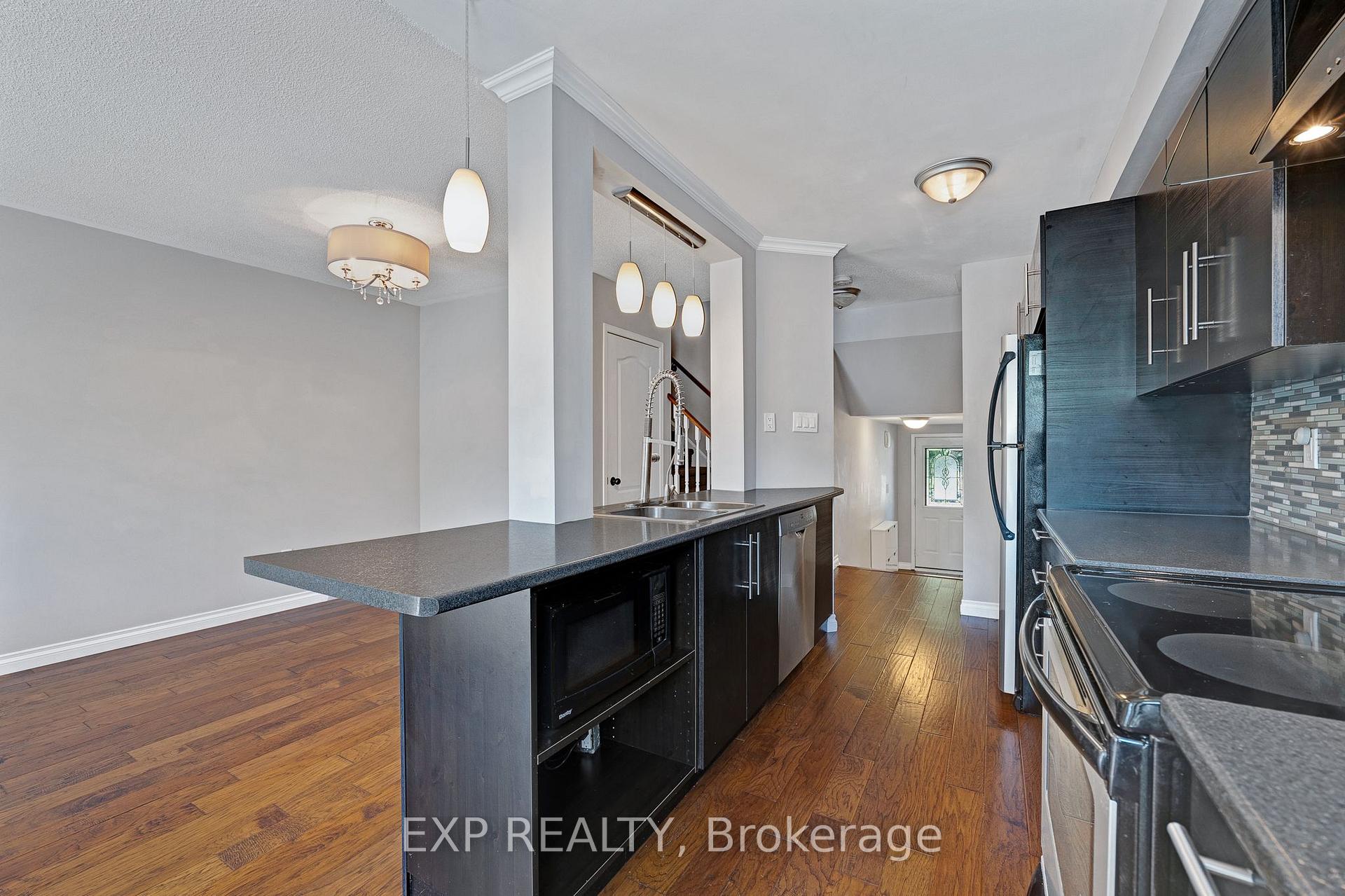 Photo 5 of 117 Mugford Road, Aurora, Bayview Wellington — HOMEH