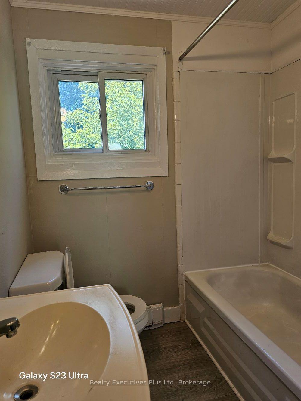 Photo 13 of Unit Apt 2, 884 County Rd 6 S, Tiny, Wyevale — HOMEH