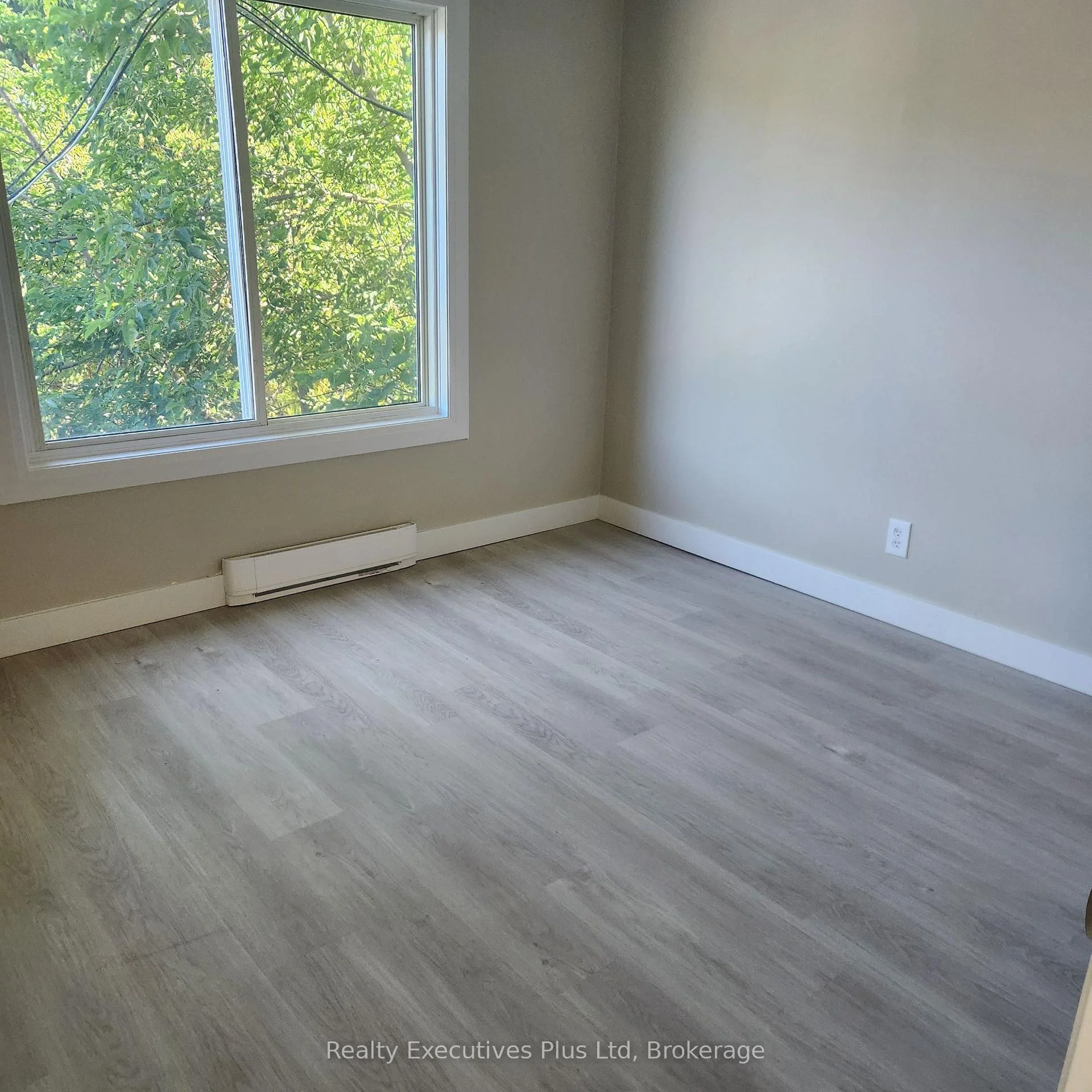 Photo 11 of Unit Apt 2, 884 County Rd 6 S, Tiny, Wyevale — HOMEH