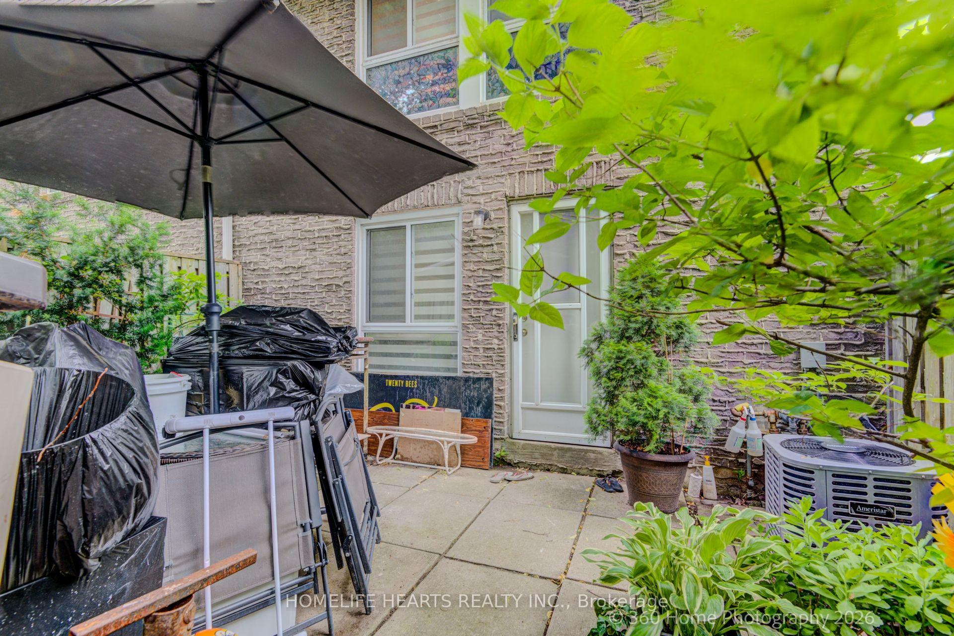 Photo 3 of Unit 32, 625 Rathburn Road, Etobicoke, Eringate-Centennial-West Deane — HOMEH