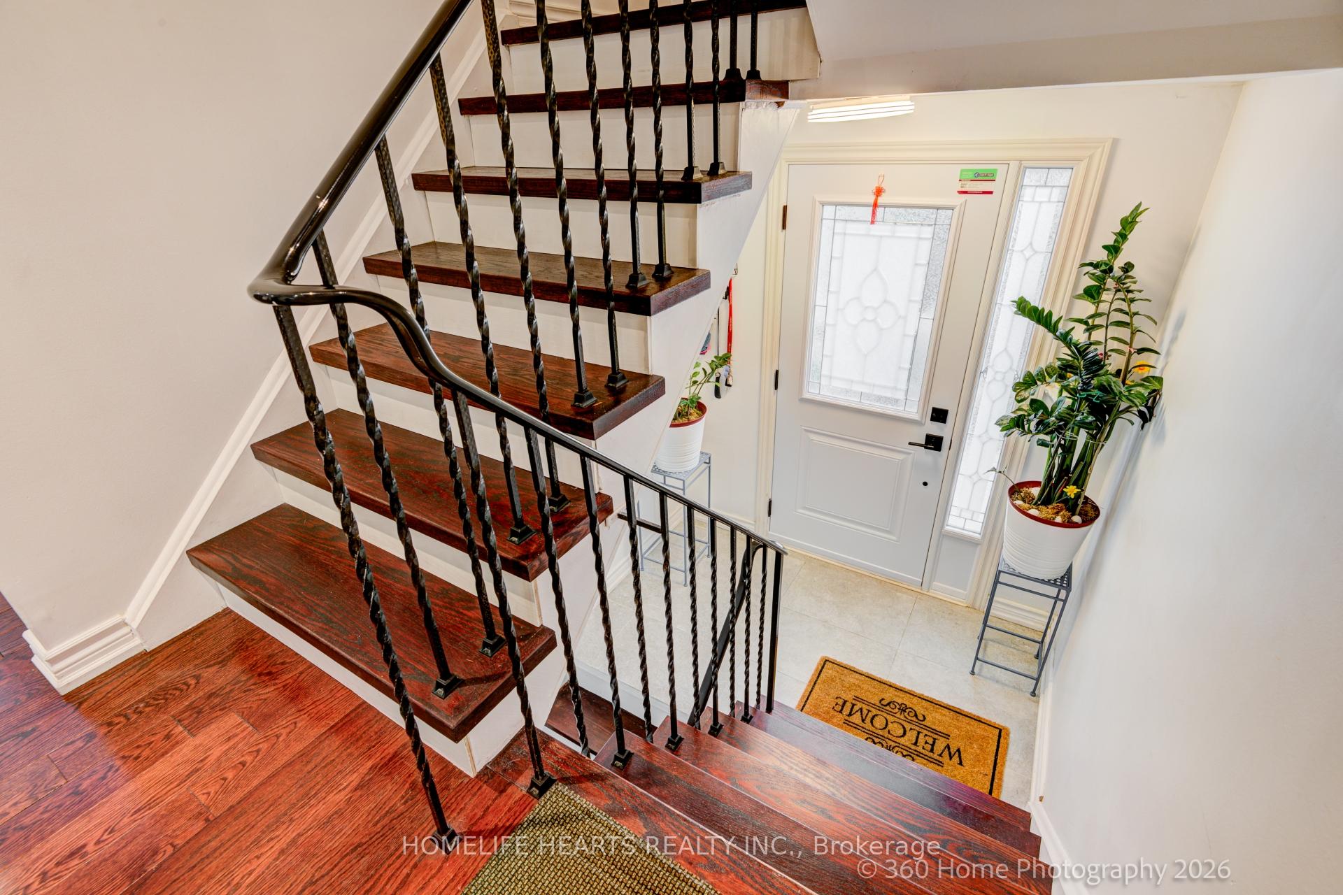 Photo 4 of Unit 32, 625 Rathburn Road, Etobicoke, Eringate-Centennial-West Deane — HOMEH