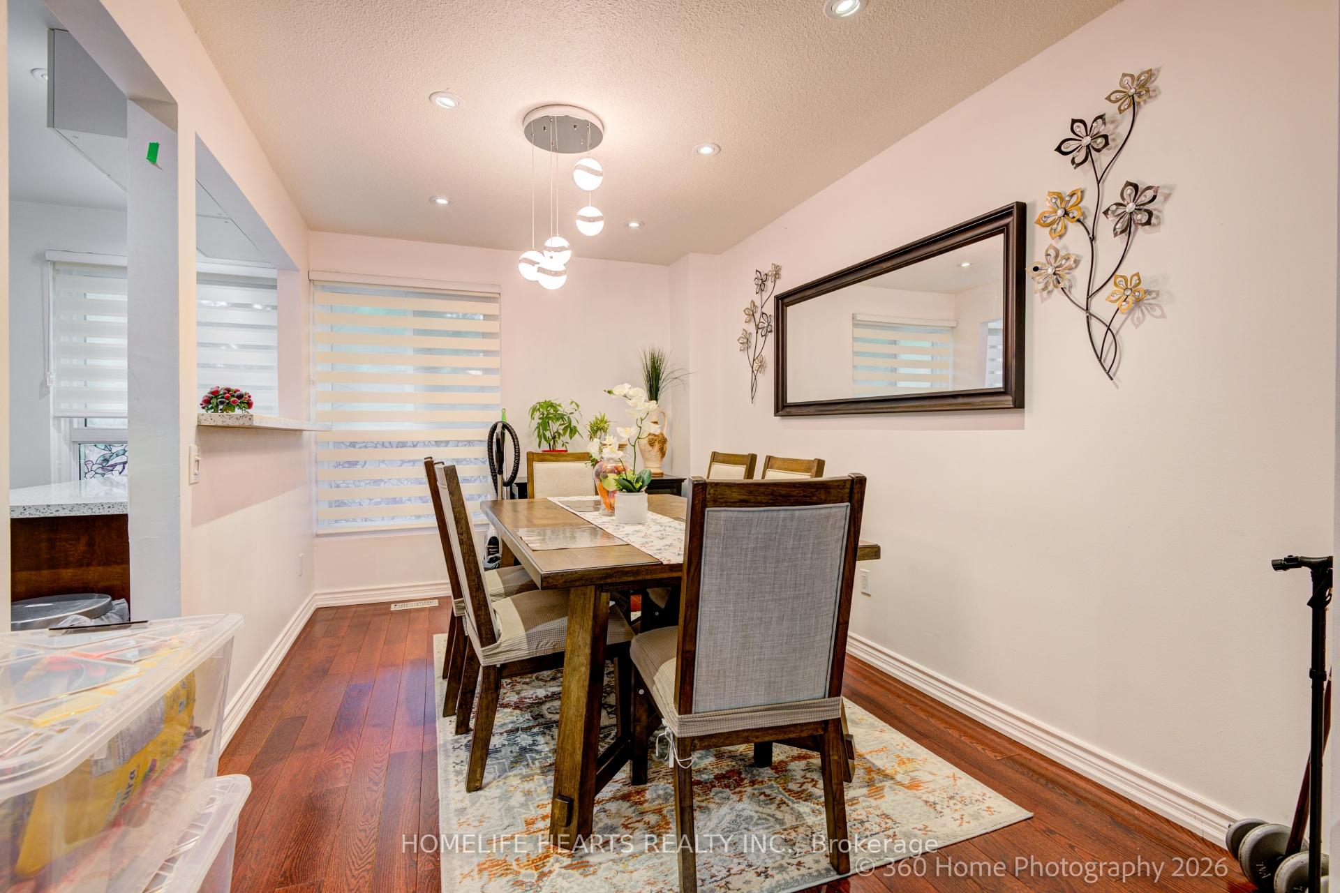 Photo 8 of Unit 32, 625 Rathburn Road, Etobicoke, Eringate-Centennial-West Deane — HOMEH