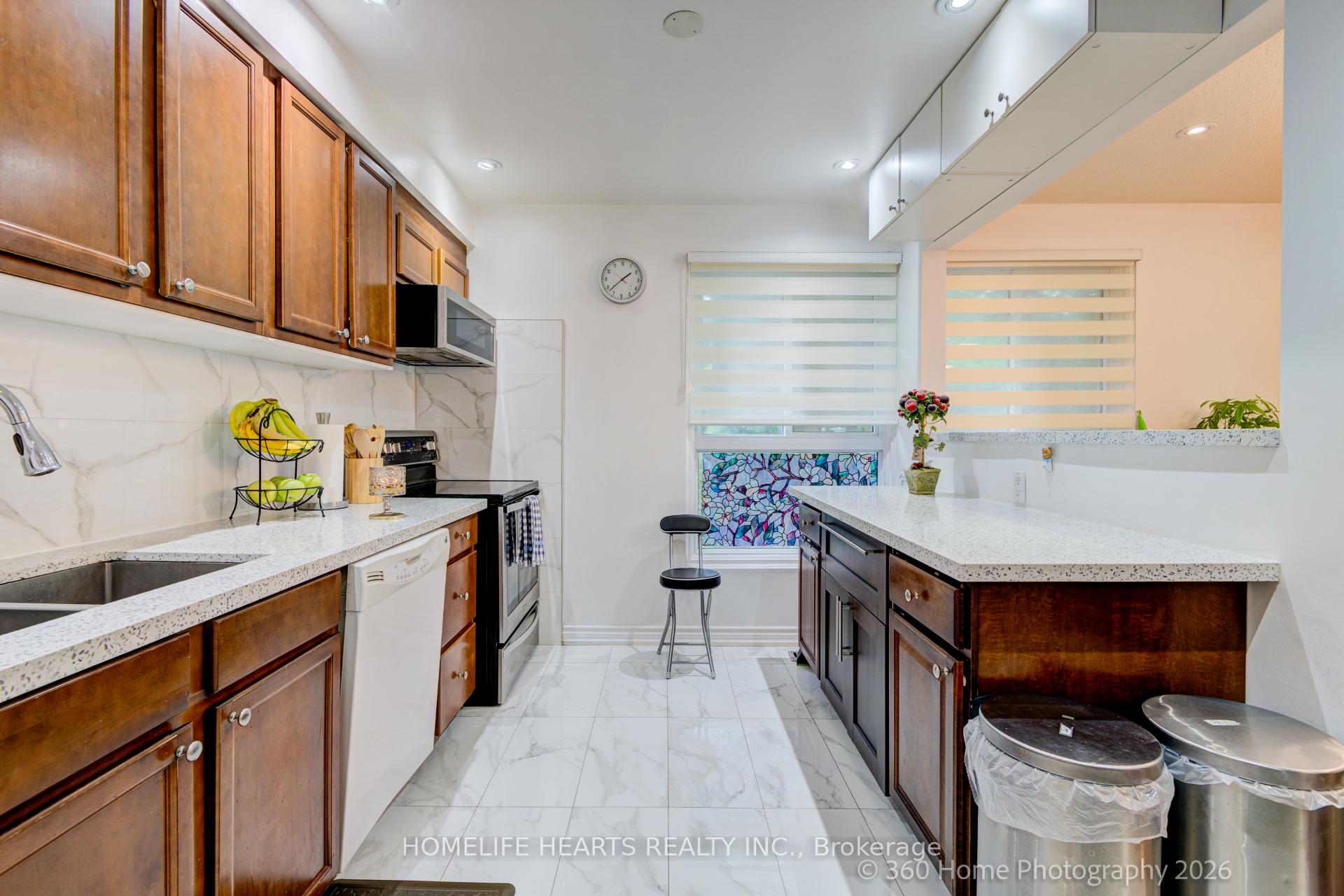 Photo 10 of Unit 32, 625 Rathburn Road, Etobicoke, Eringate-Centennial-West Deane — HOMEH